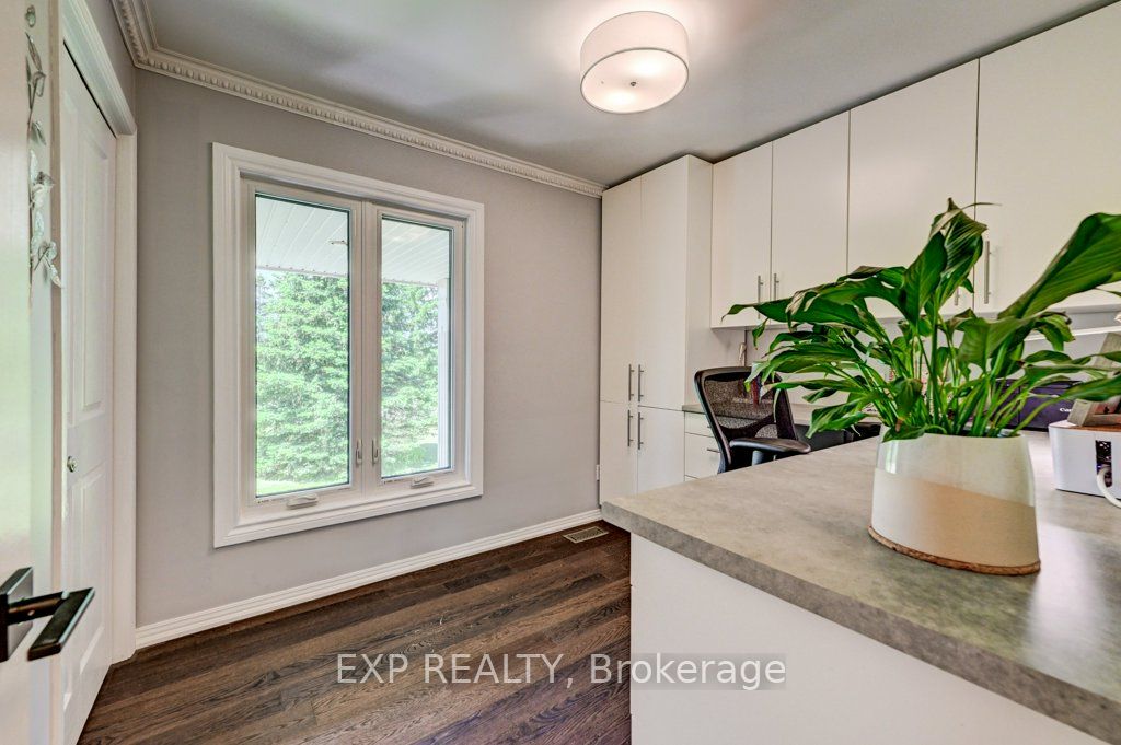 194 Dundas Street E Property Photo 18
