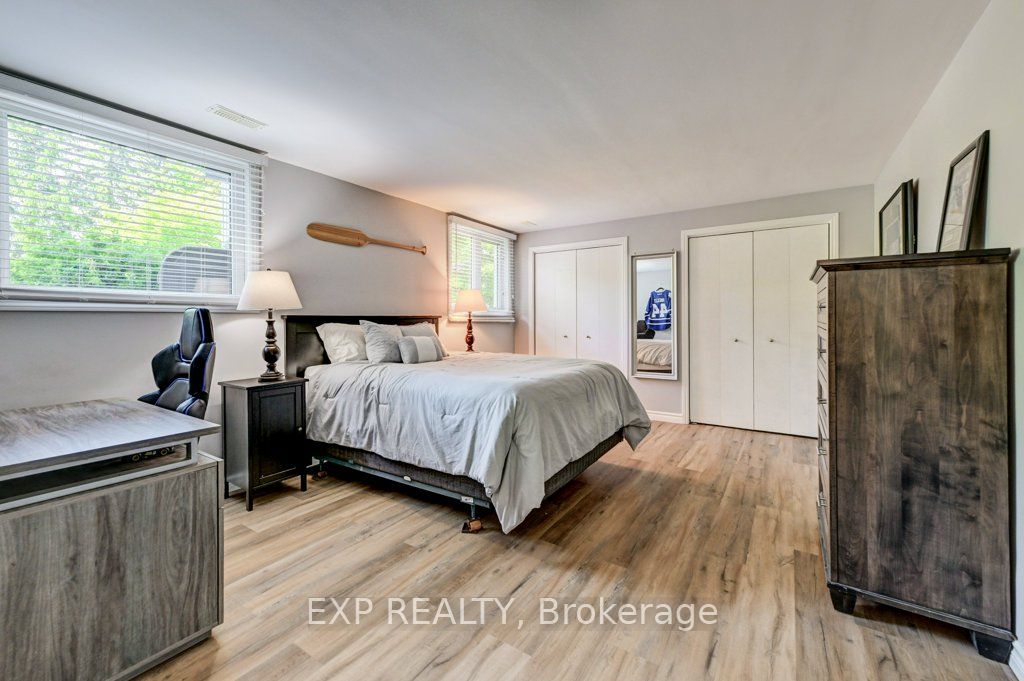 194 Dundas Street E Property Photo 22