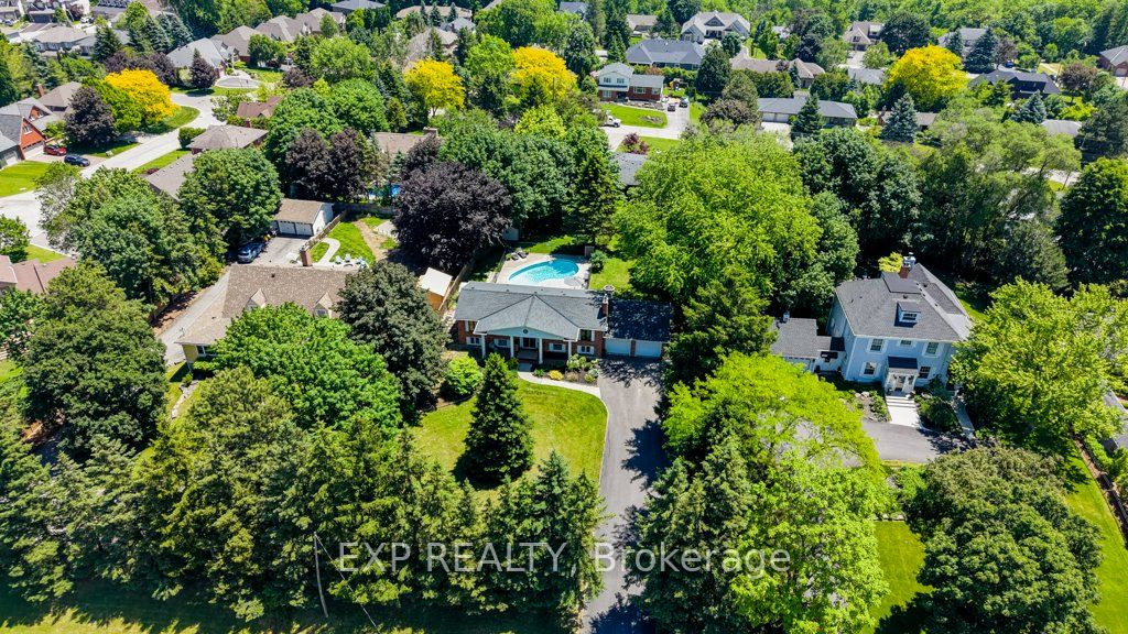 194 Dundas Street E Property Photo 39