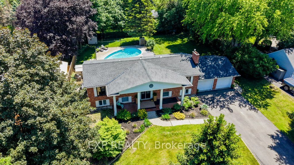 194 Dundas Street E Property Photo 42