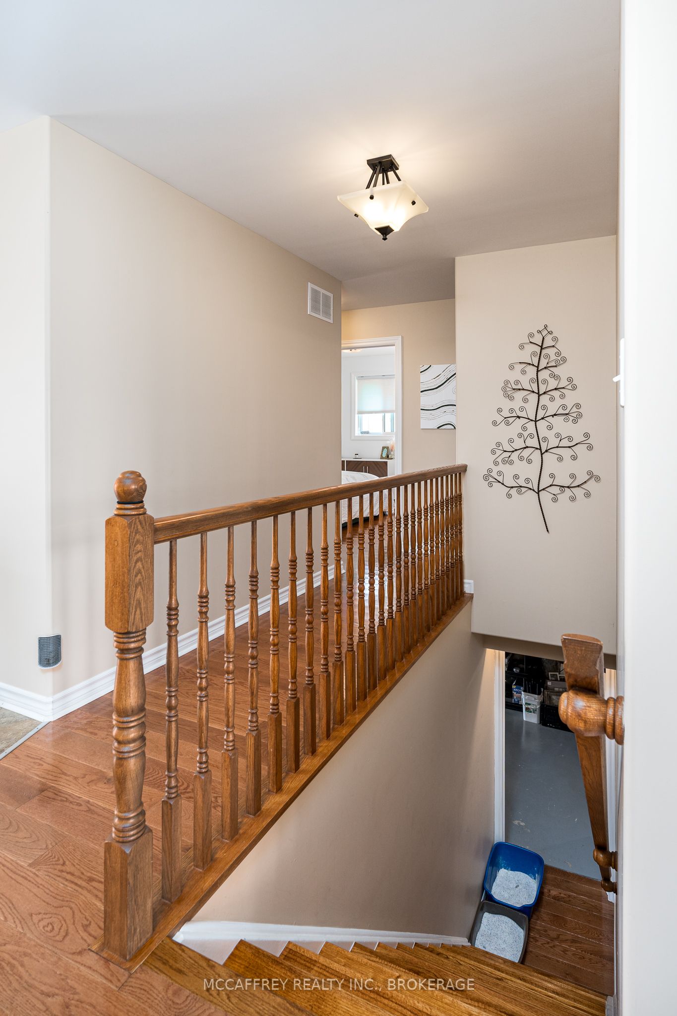 444 Bridge Street W Property Photo 29
