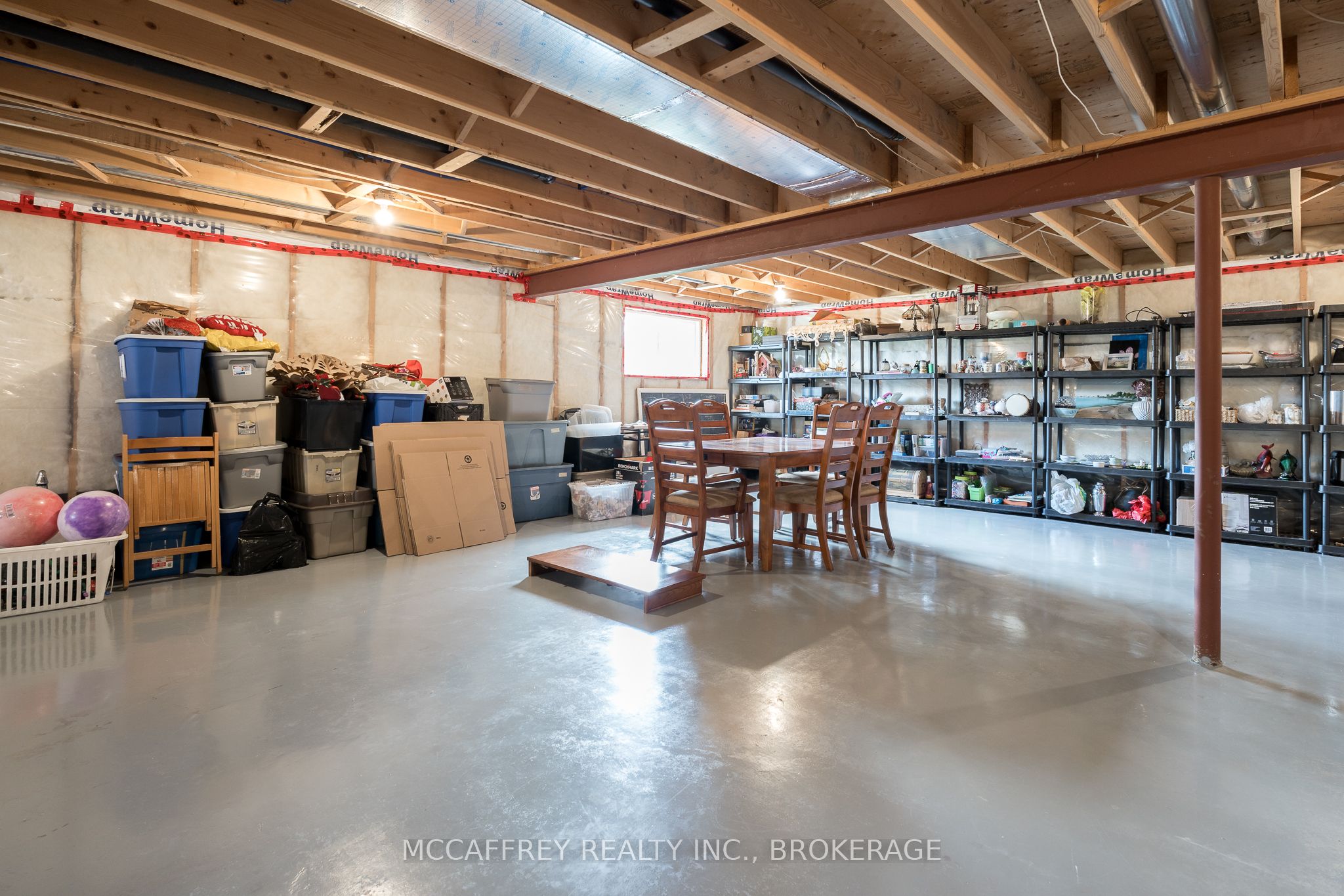 444 Bridge Street W Property Photo 34