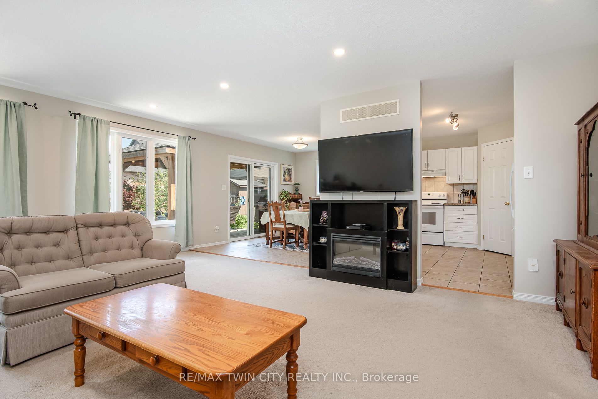 24 Joseph Lichti Lane Property Photo 15