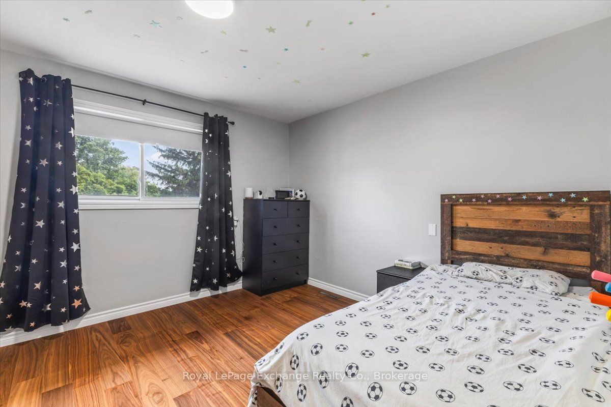 377 Princes Street S Property Photo 13