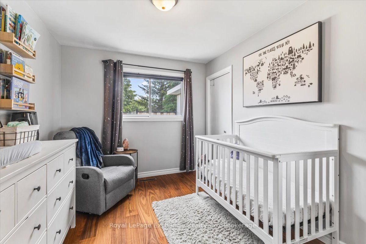 377 Princes Street S Property Photo 14