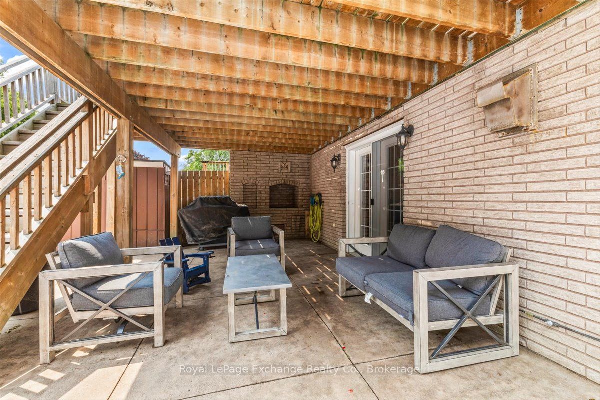 377 Princes Street S Property Photo 27