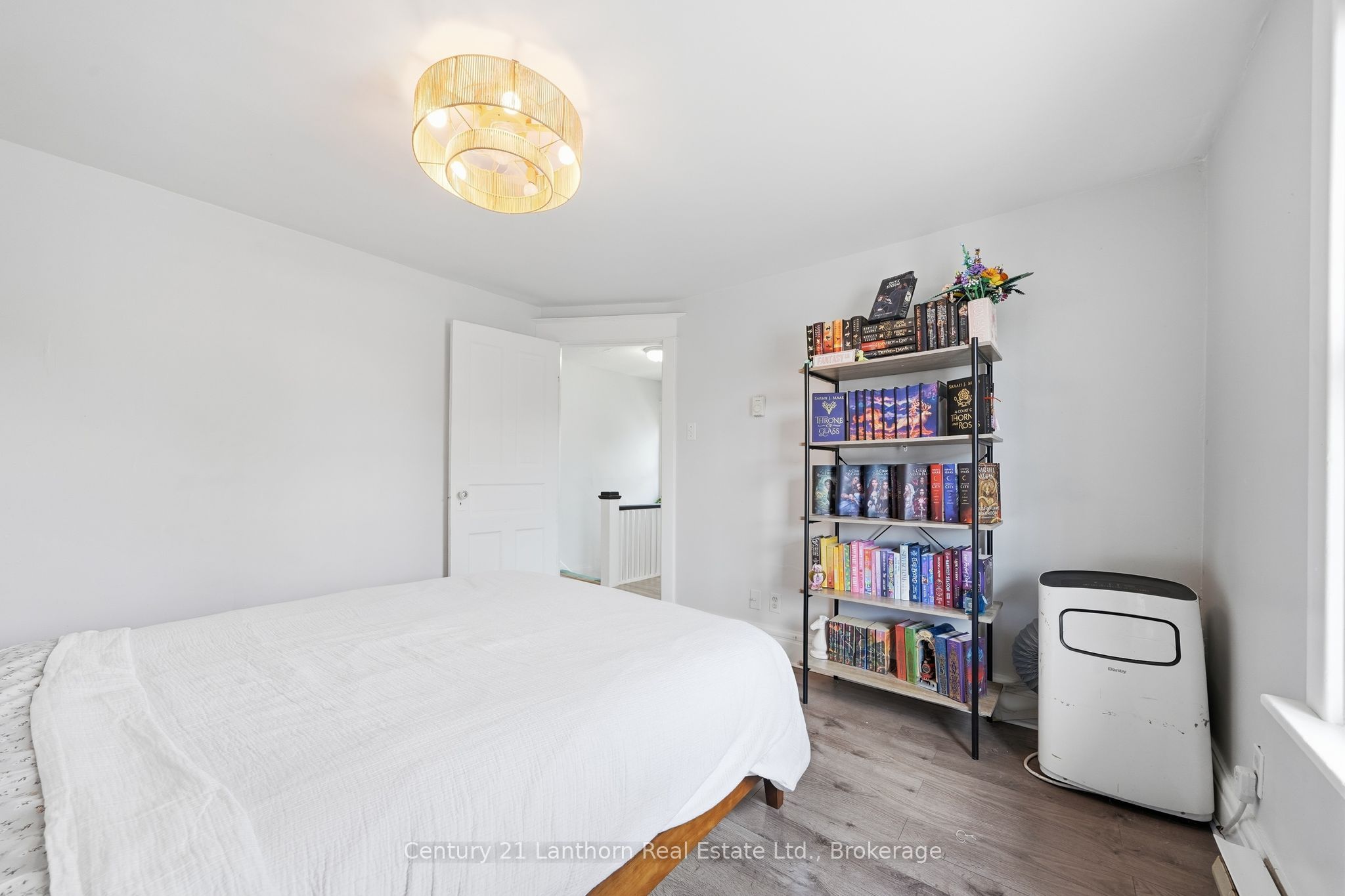8 Bettes Street Property Photo 33