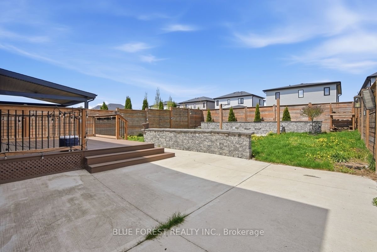 40 Locky Lane Property Photo 37