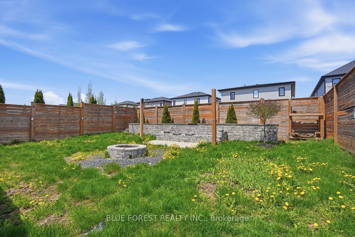40 Locky Lane Property Photo 38
