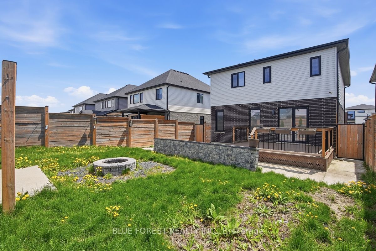 40 Locky Lane Property Photo 39