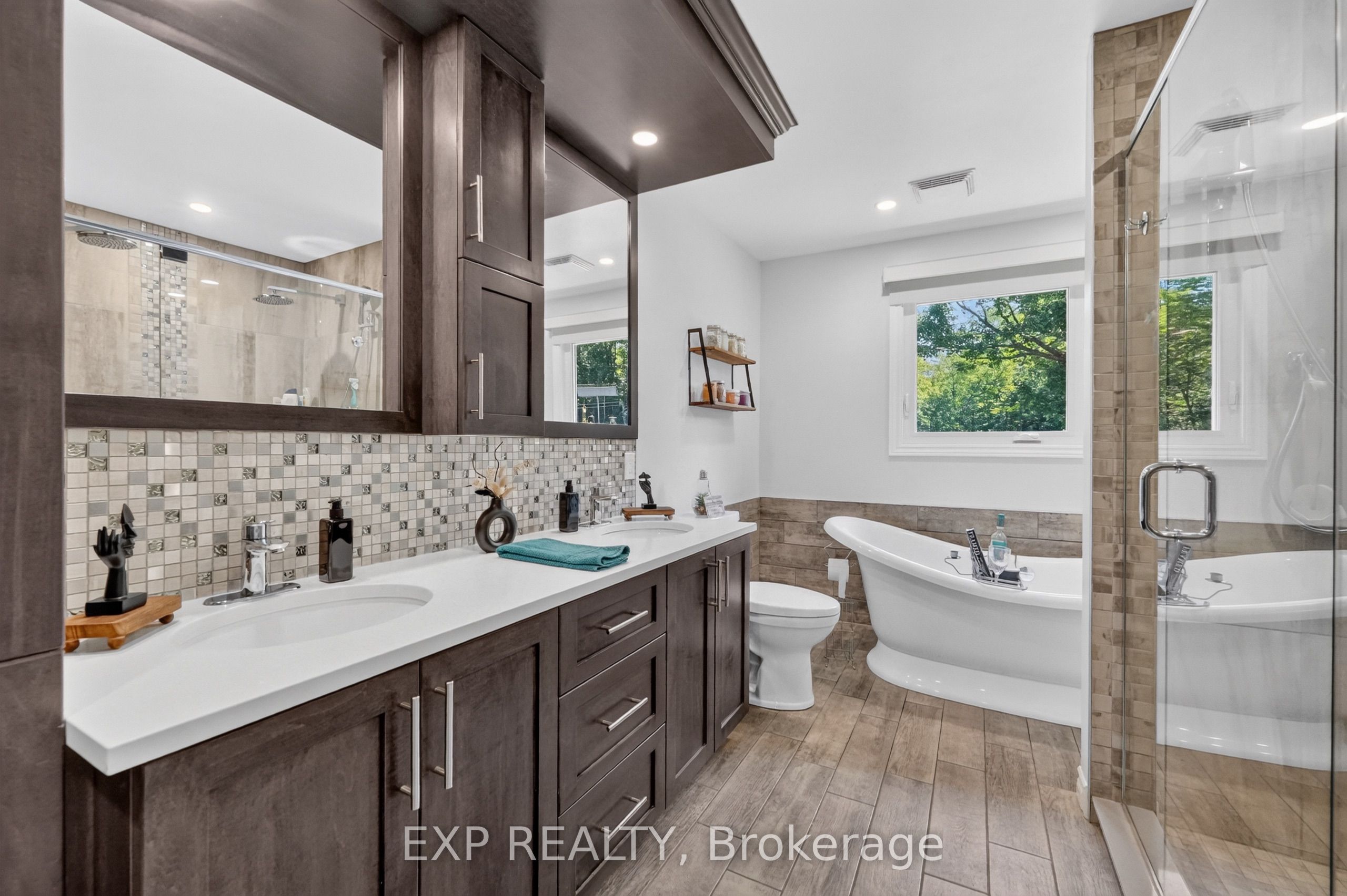 2737 Bouvier Road Property Photo 17