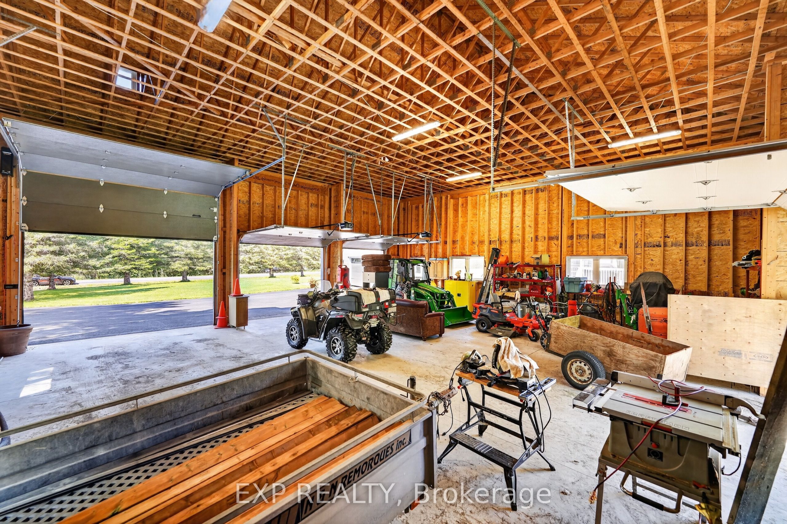 2737 Bouvier Road Property Photo 28