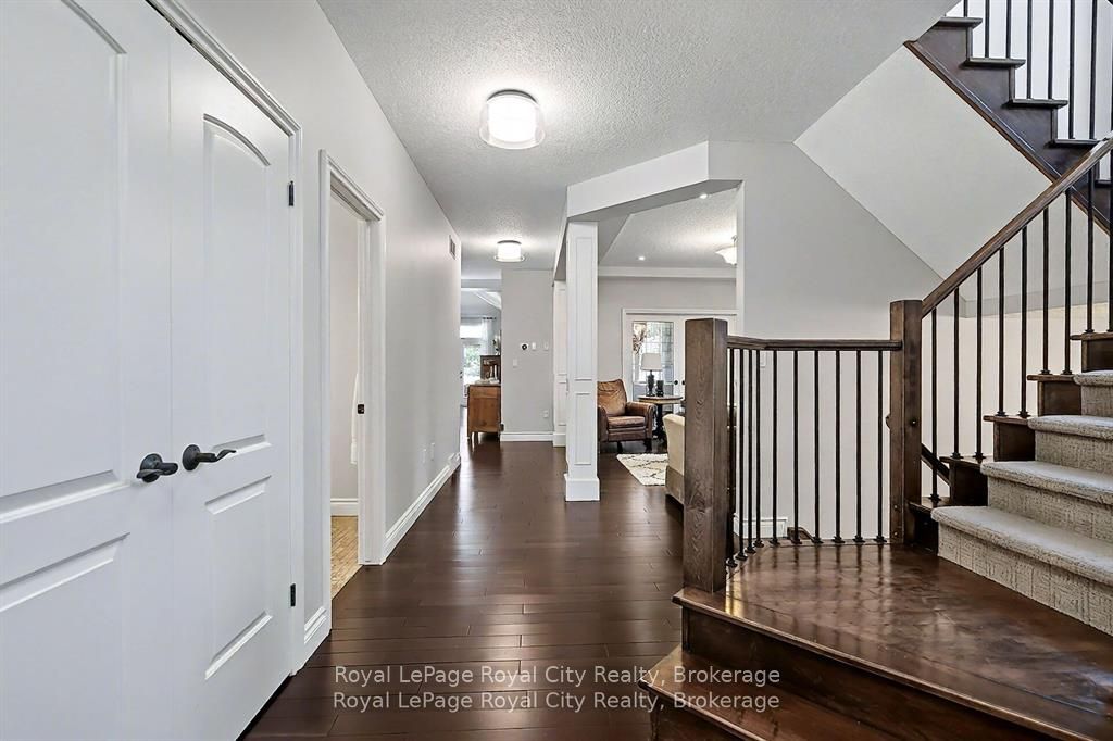 8 Zaduk Place Property Photo 5