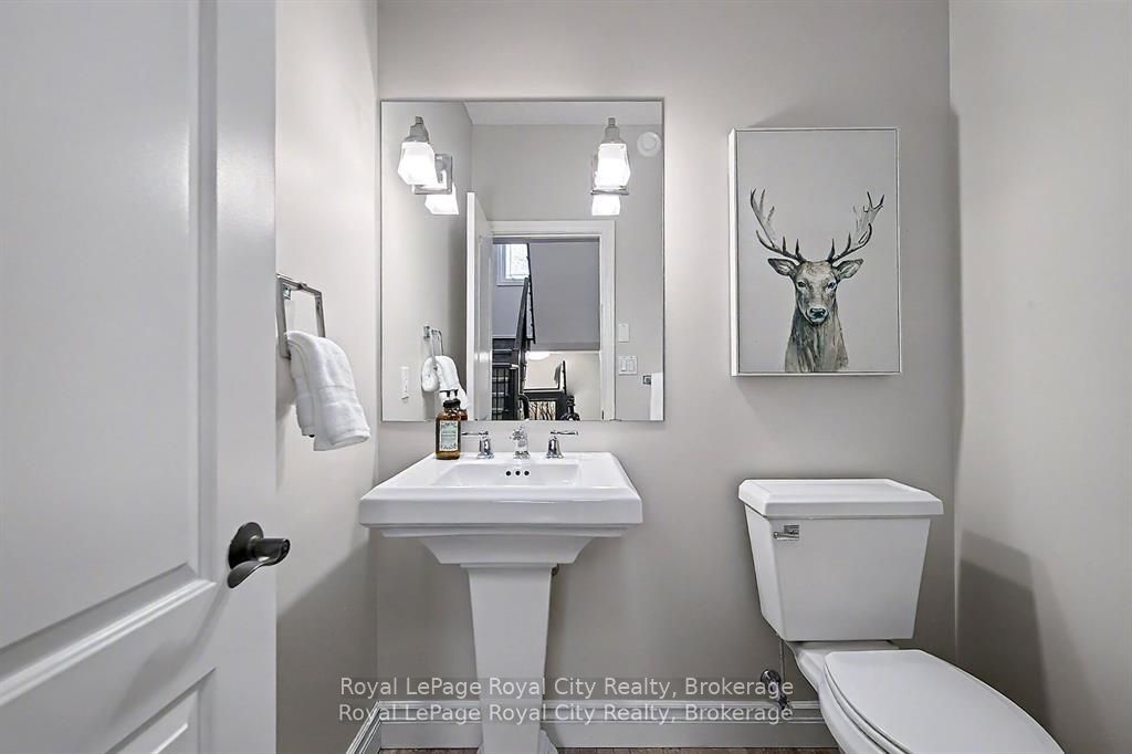 8 Zaduk Place Property Photo 6