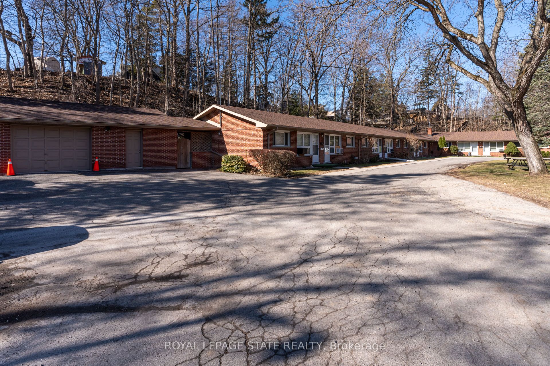 50 Creighton Road Property Photo 14