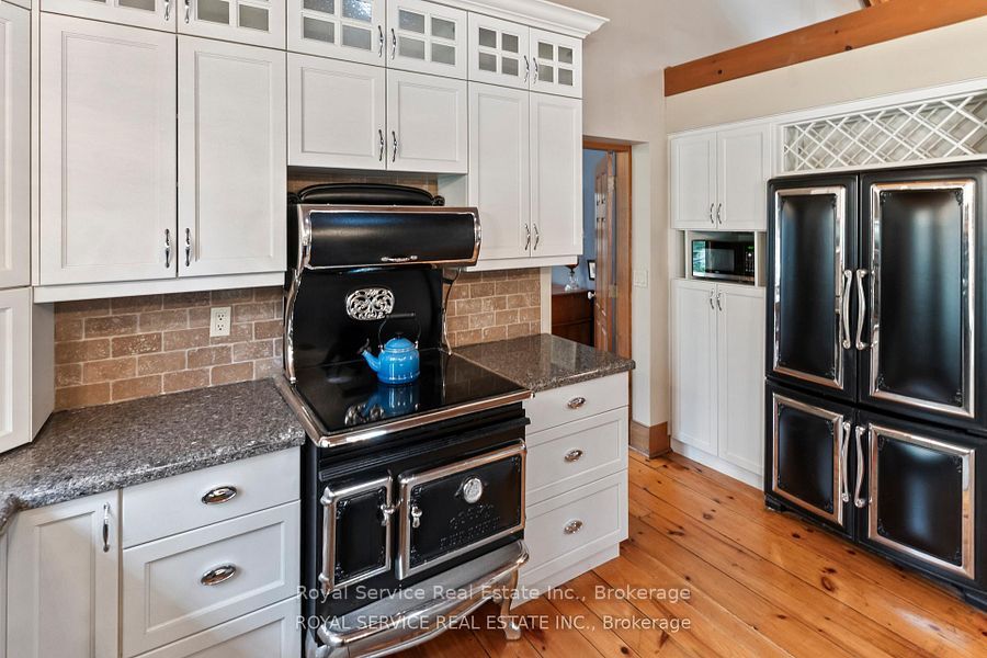 435 Bland Line Property Photo 14