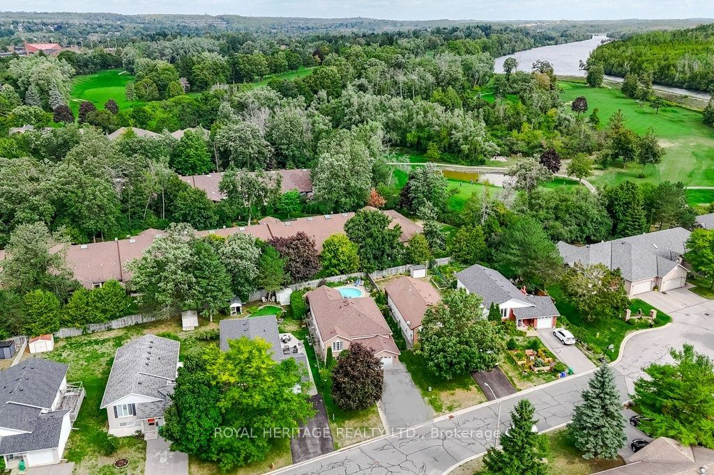 258 Franmor Drive Property Photo 3