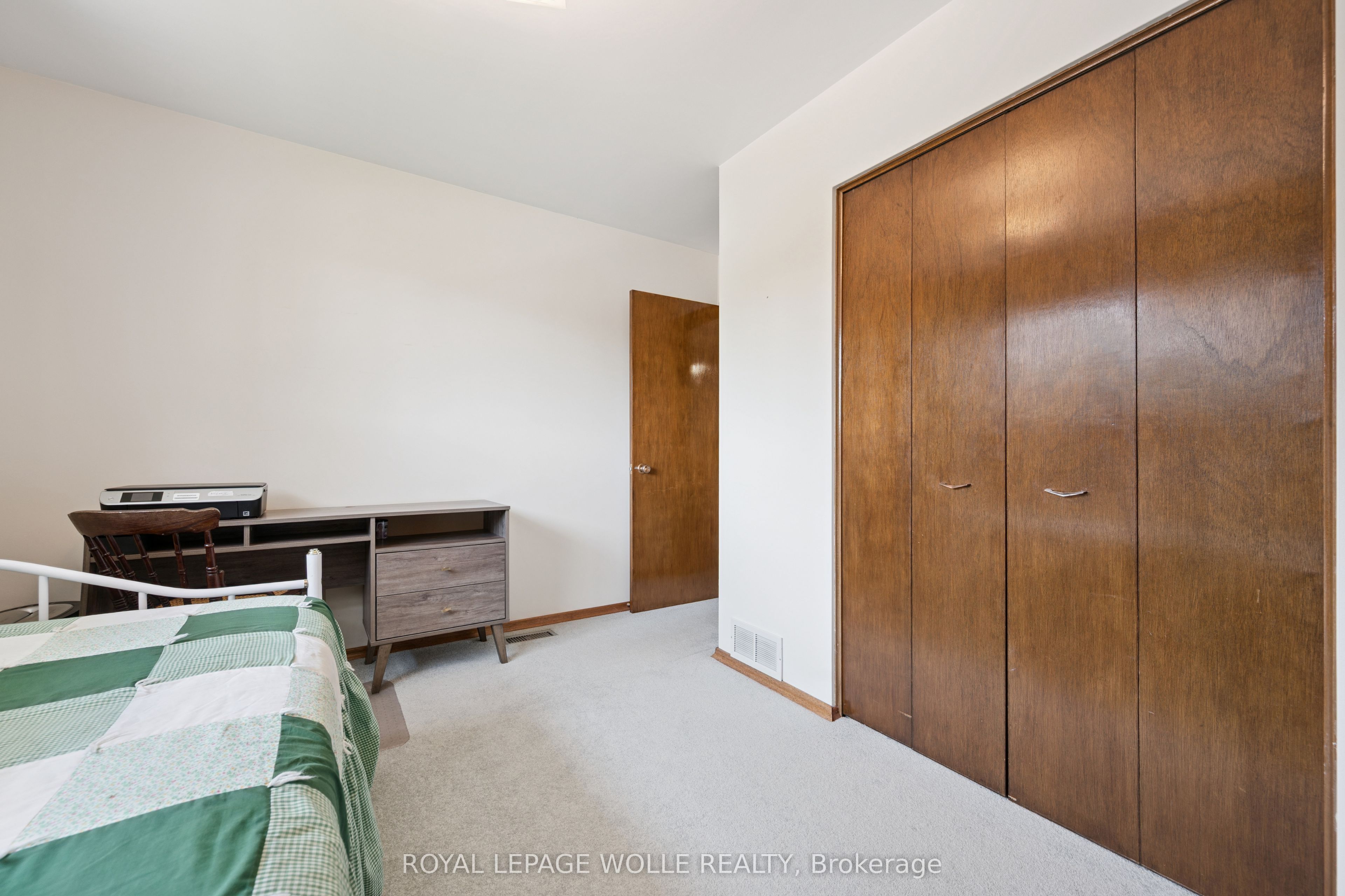 18 Strathcona Crescent Property Photo 18