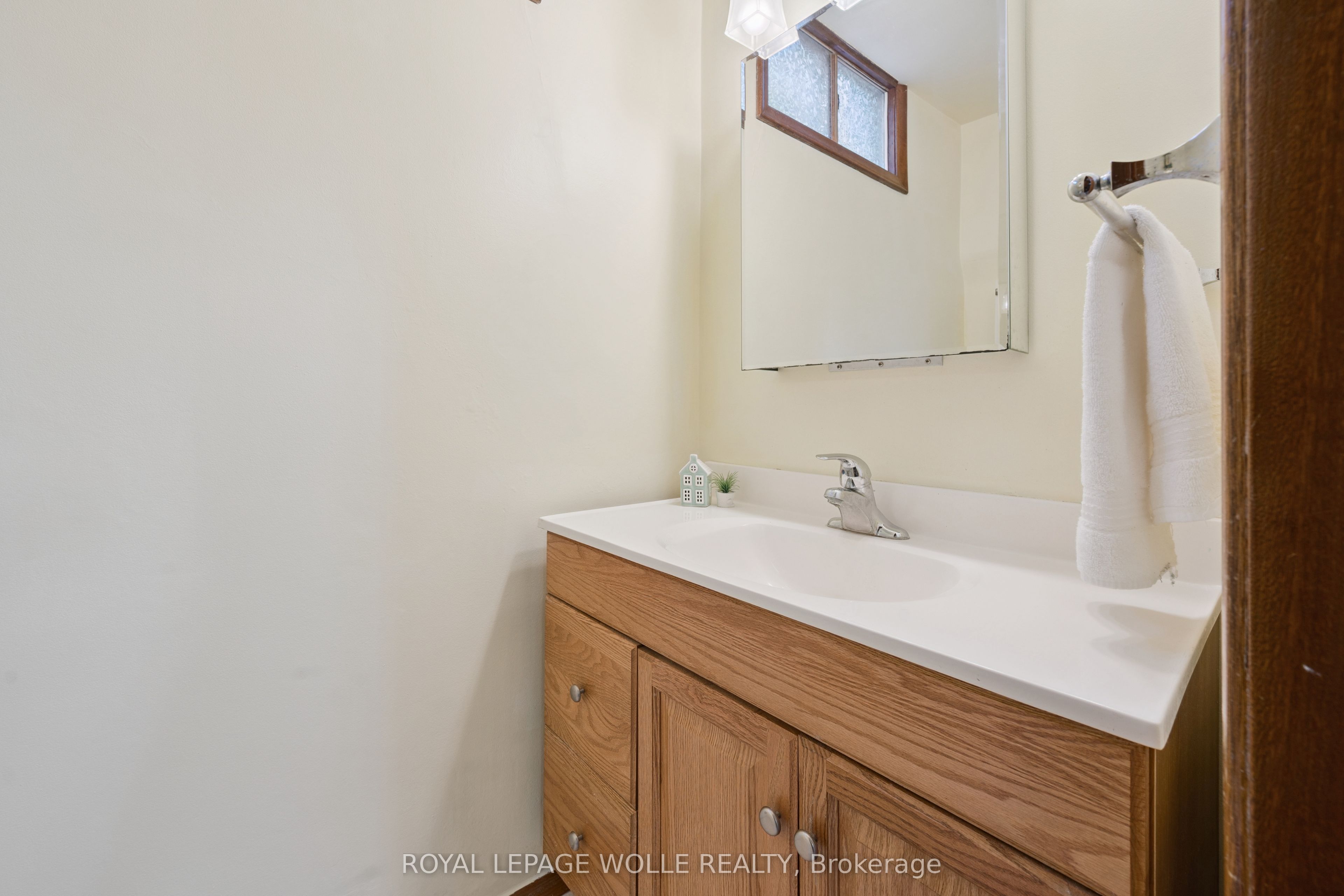 18 Strathcona Crescent Property Photo 28