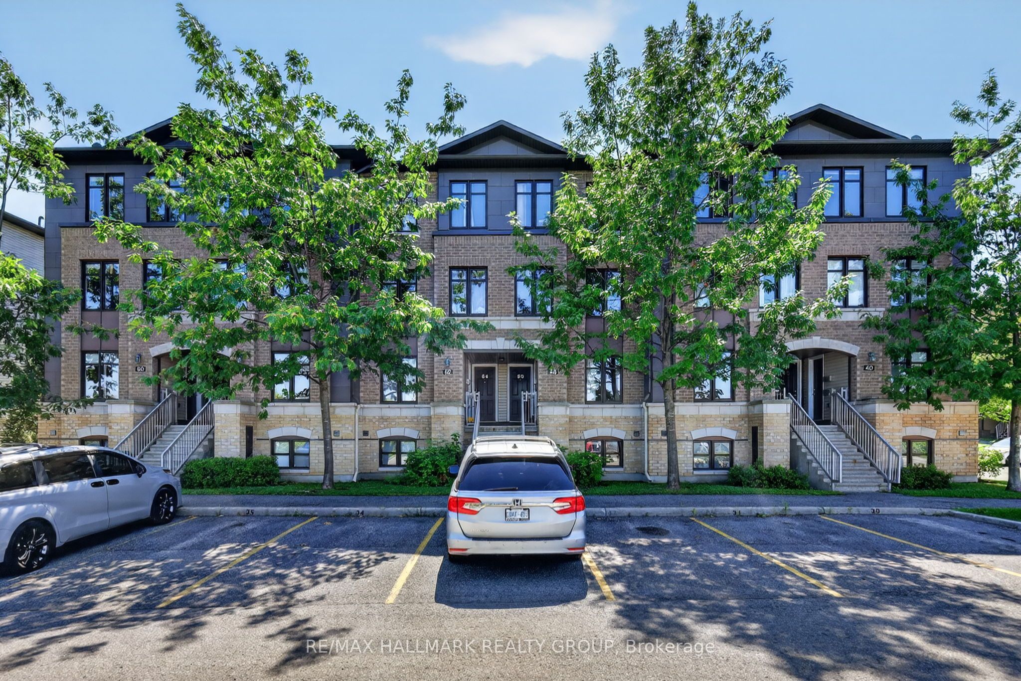 62 Argent Private Property Photo 1