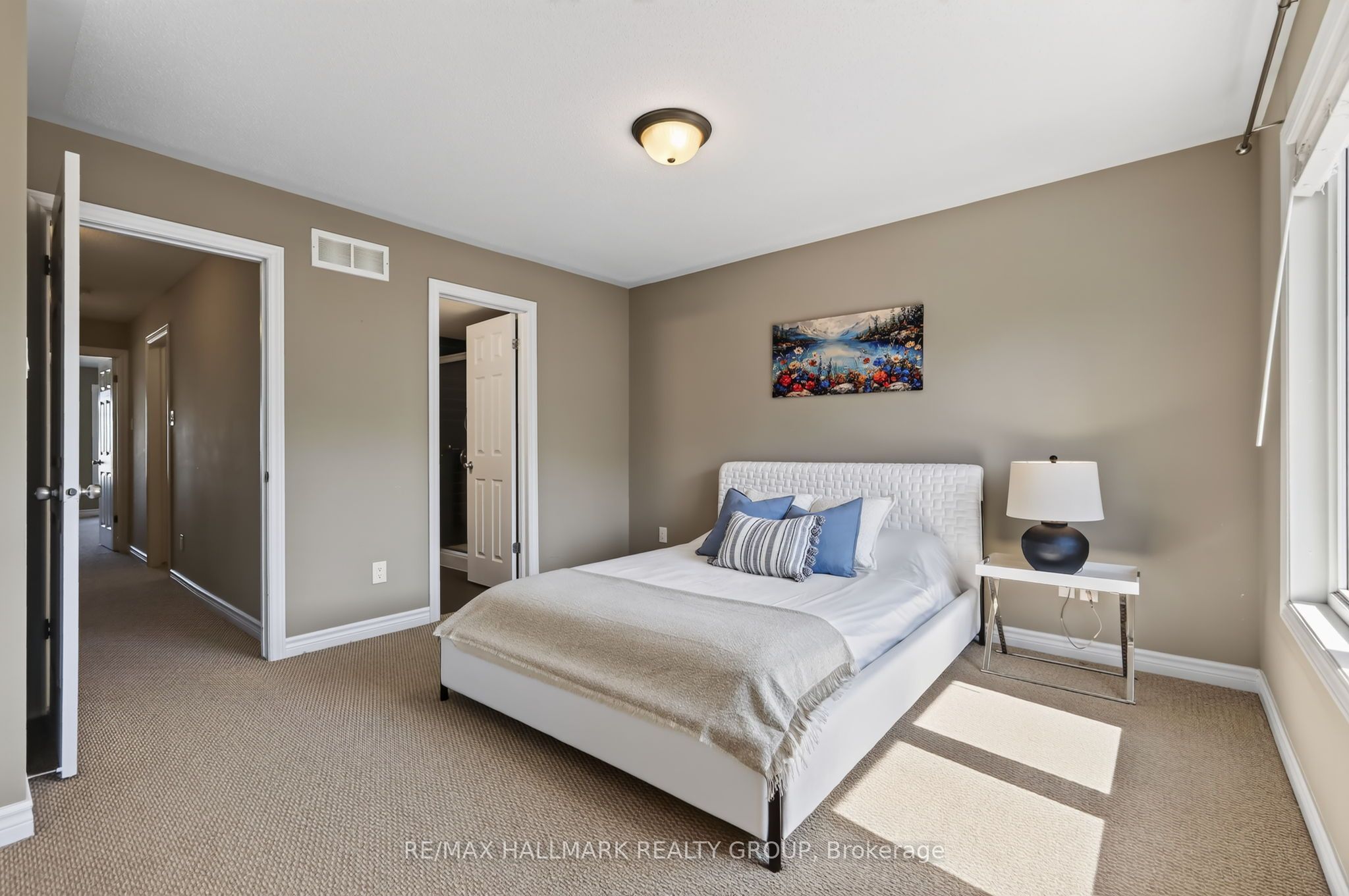 62 Argent Private Property Photo 18