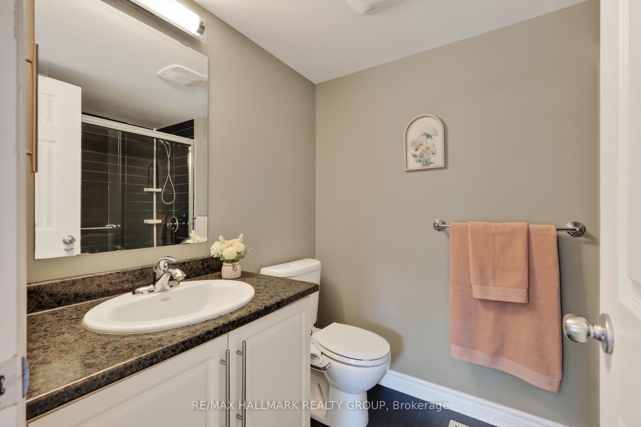 62 Argent Private Property Photo 19