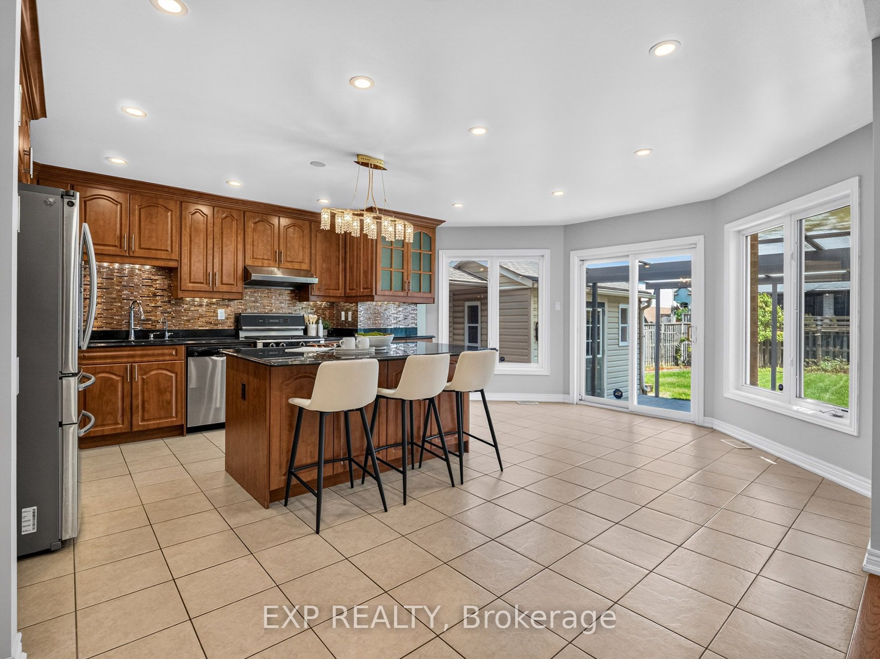 6560 St. Michael Avenue Property Photo 14