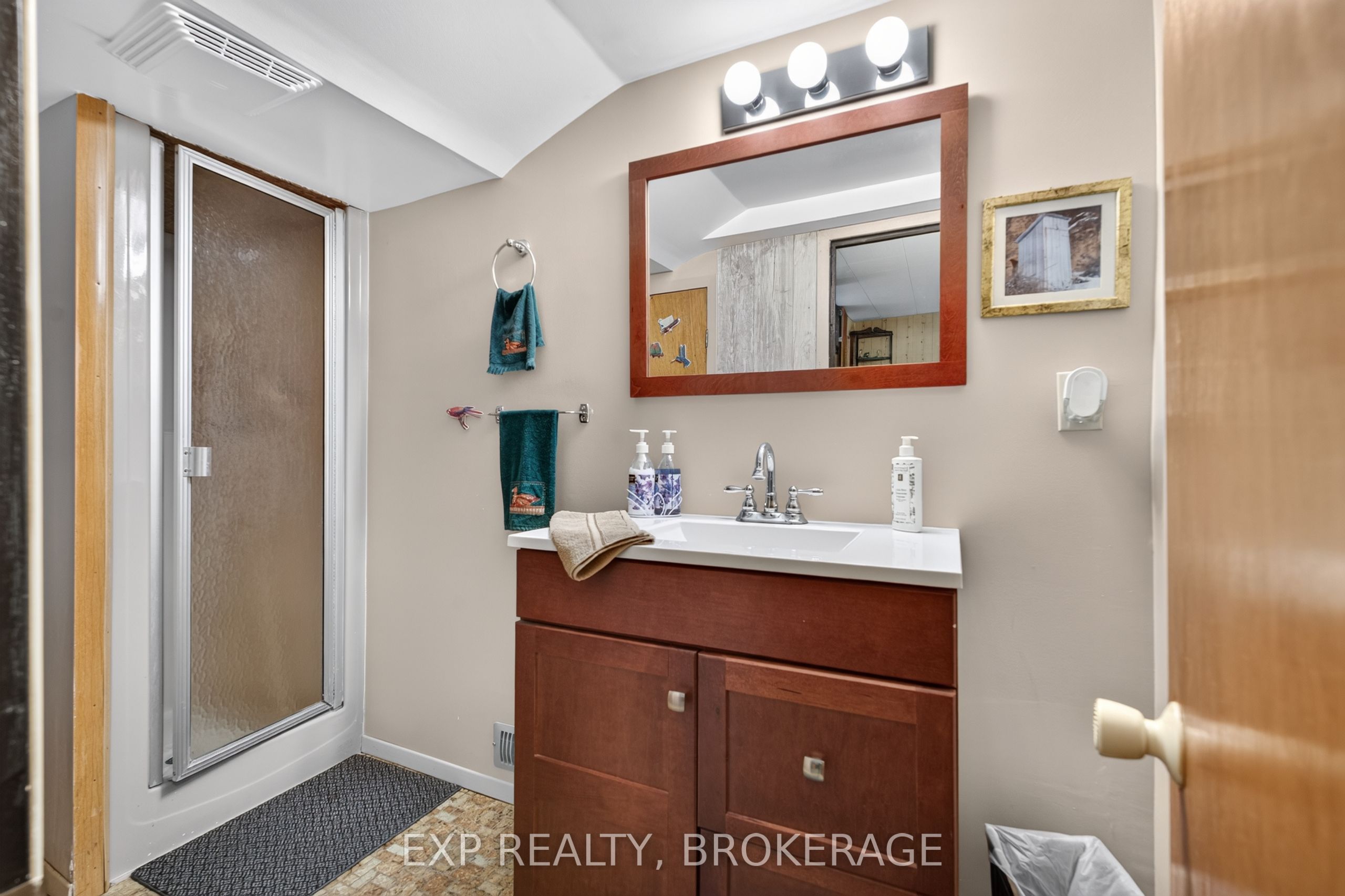 100 Regent Street Property Photo 25