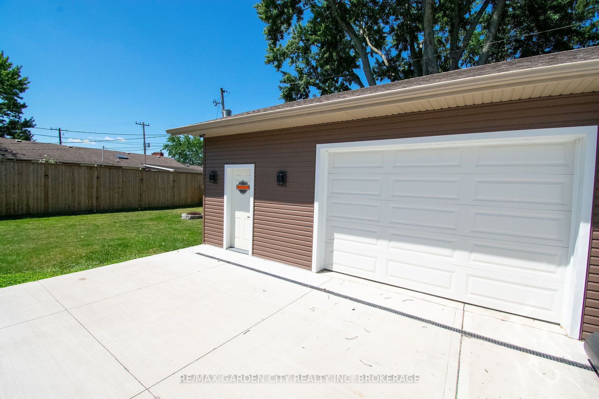91 Crescent Drive Property Photo 37