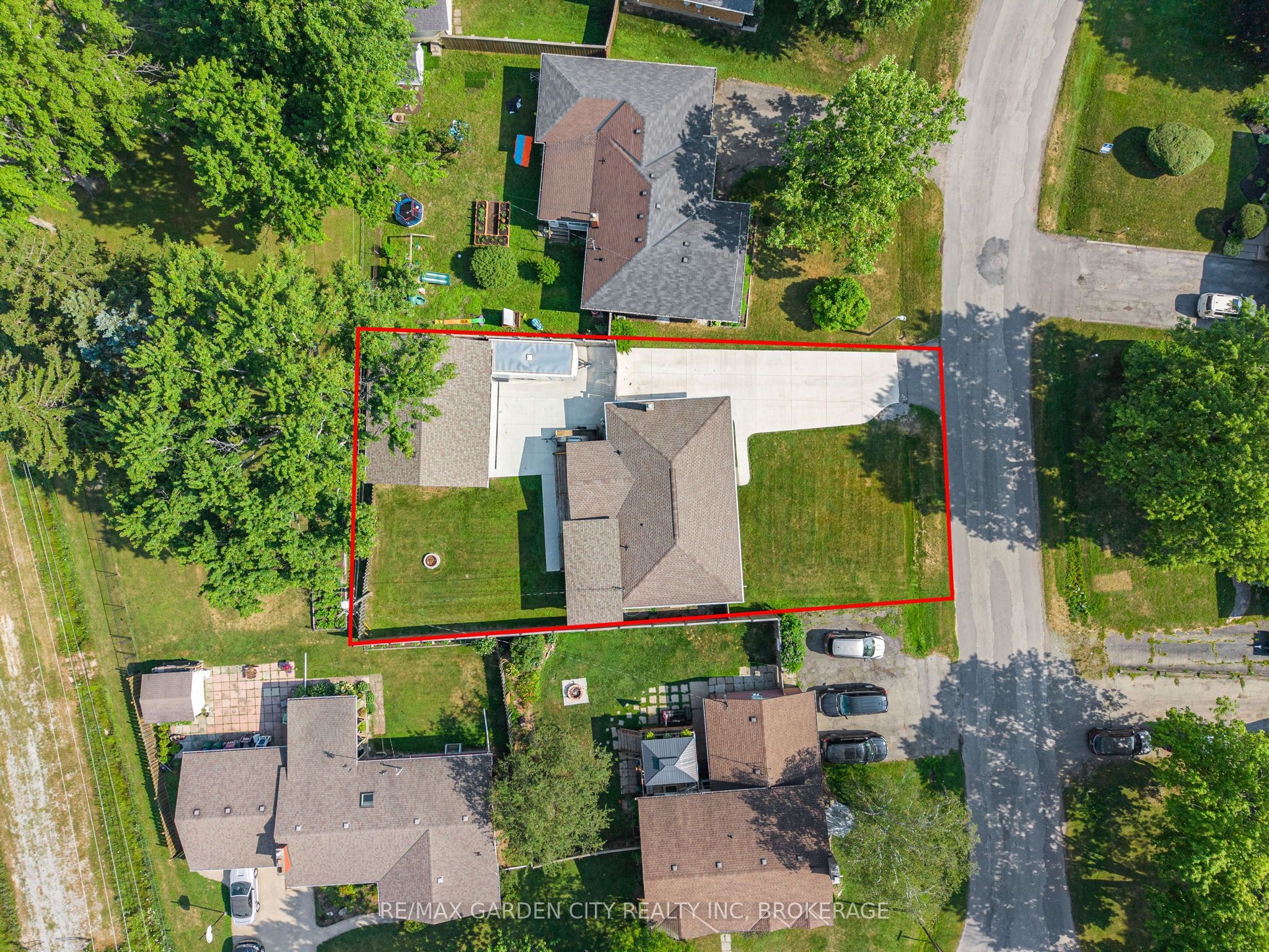 91 Crescent Drive Property Photo 48
