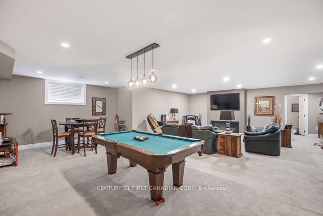 941 Longworth Road Property Photo 10
