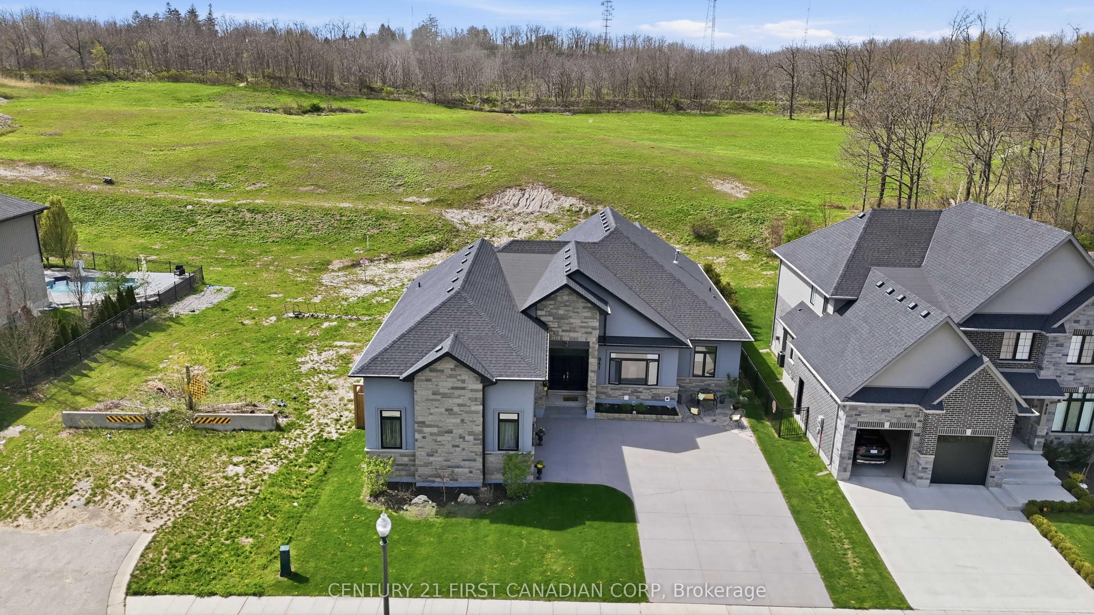 941 Longworth Road Property Photo 17