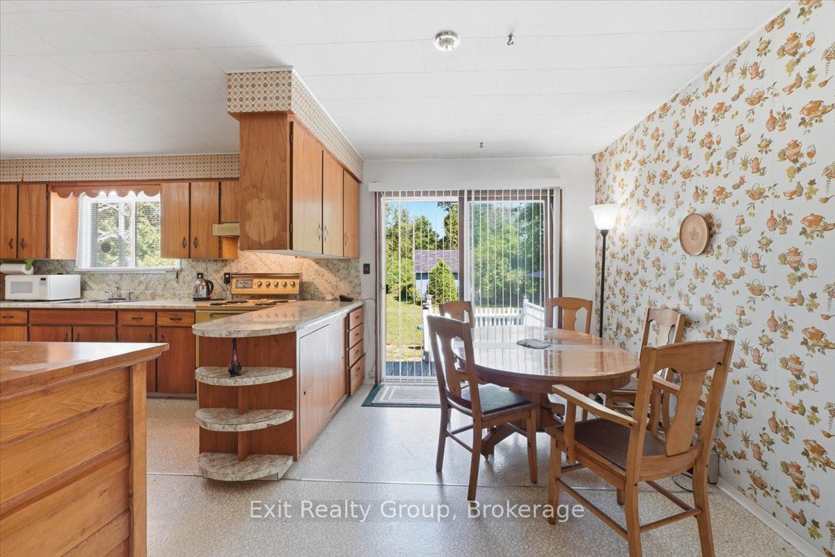 452 Marble Point Road Property Photo 8
