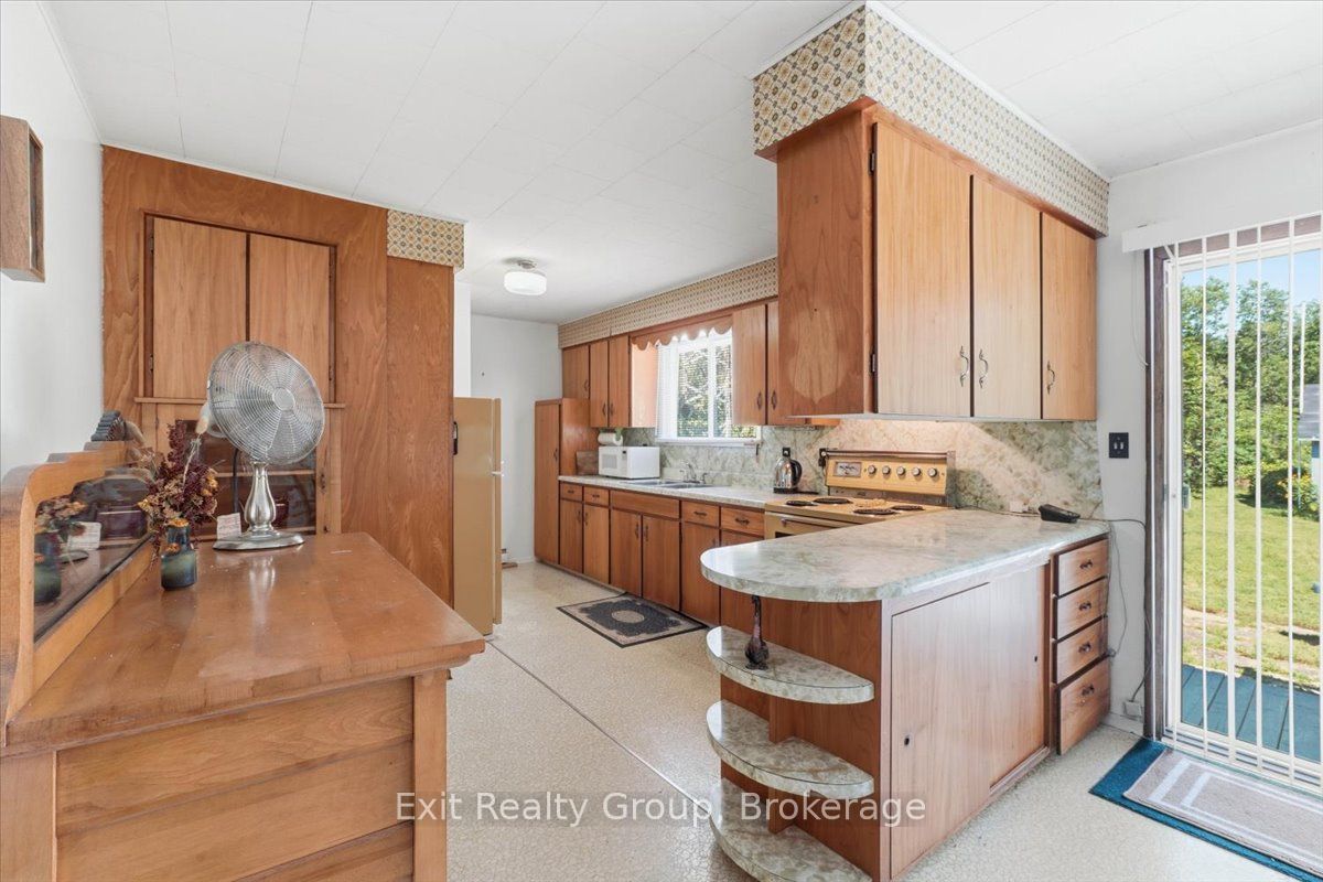 452 Marble Point Road Property Photo 10