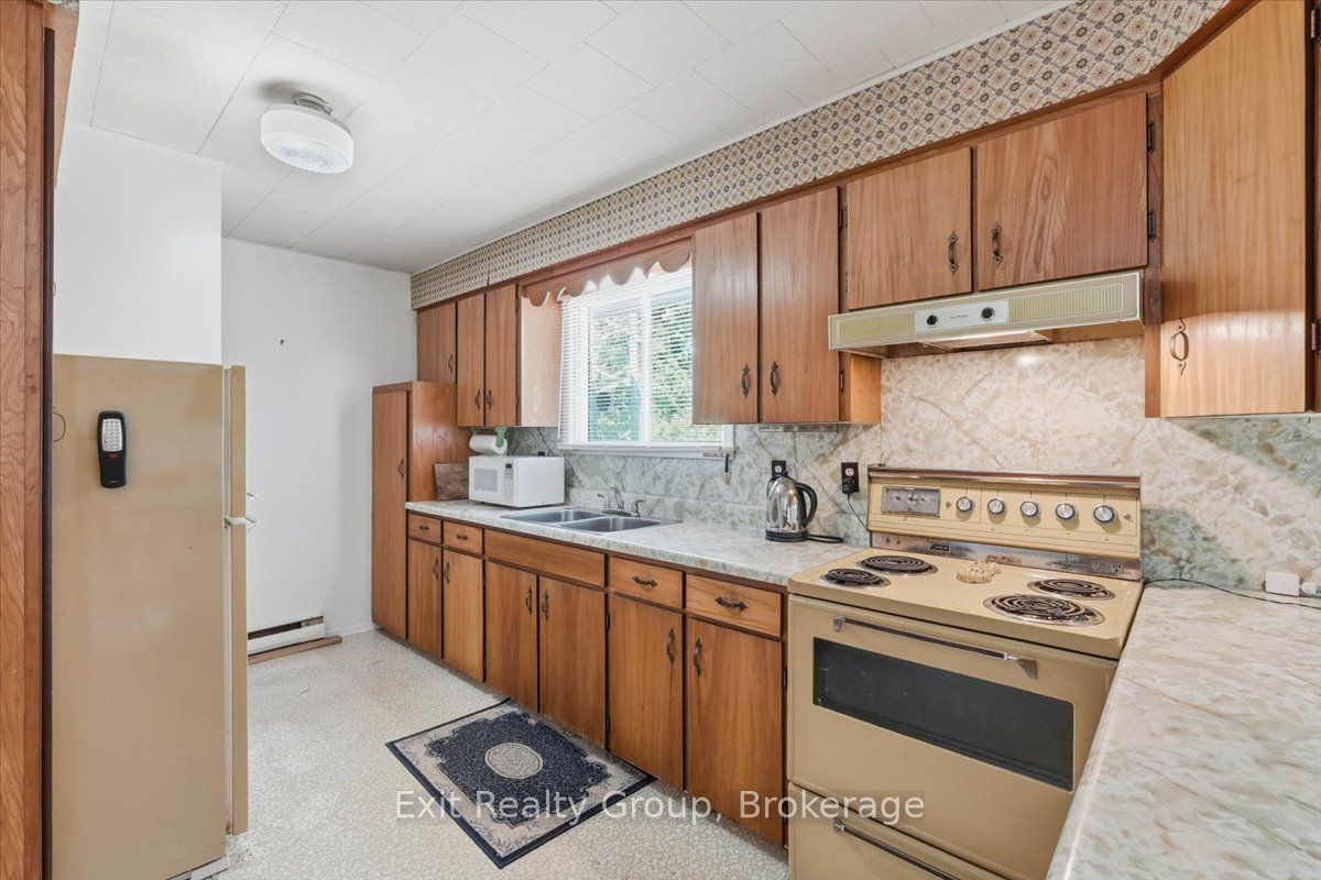 452 Marble Point Road Property Photo 11