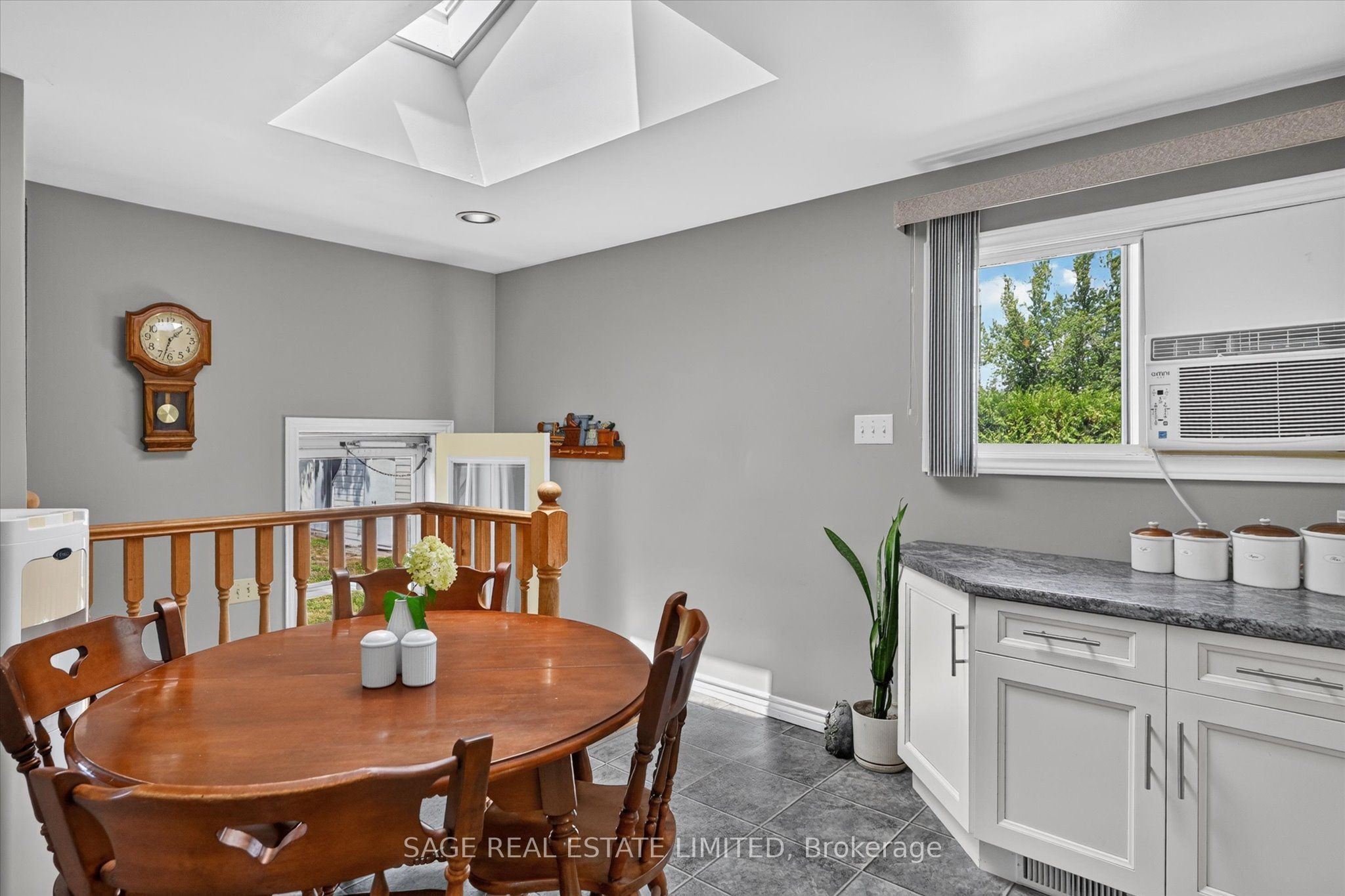 39 Riverside Drive Property Photo 10