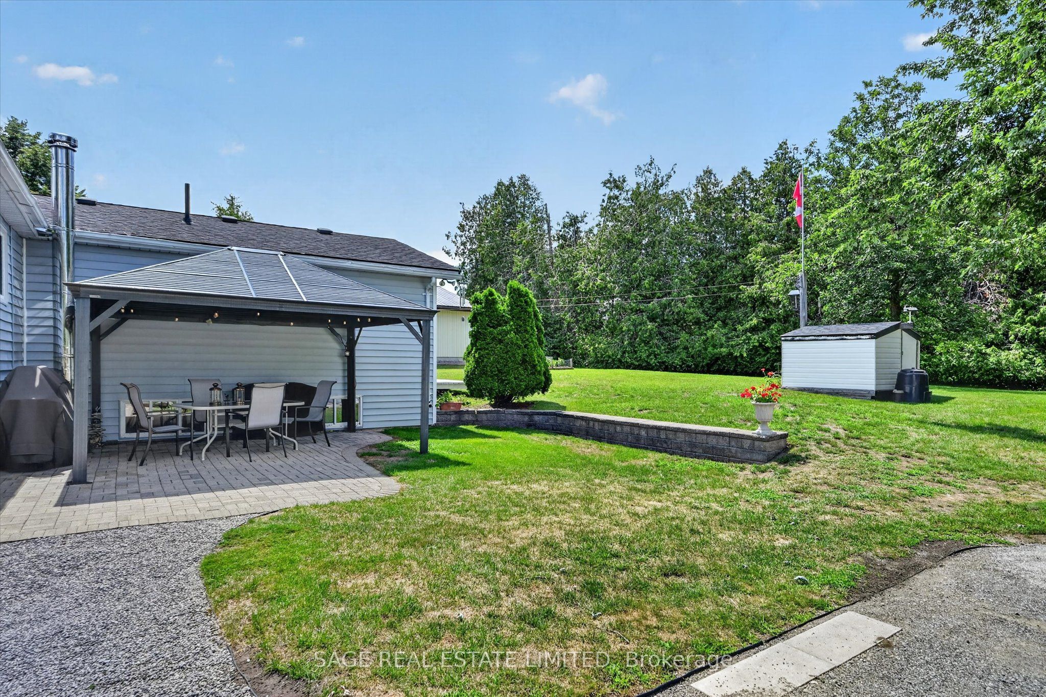 39 Riverside Drive Property Photo 41