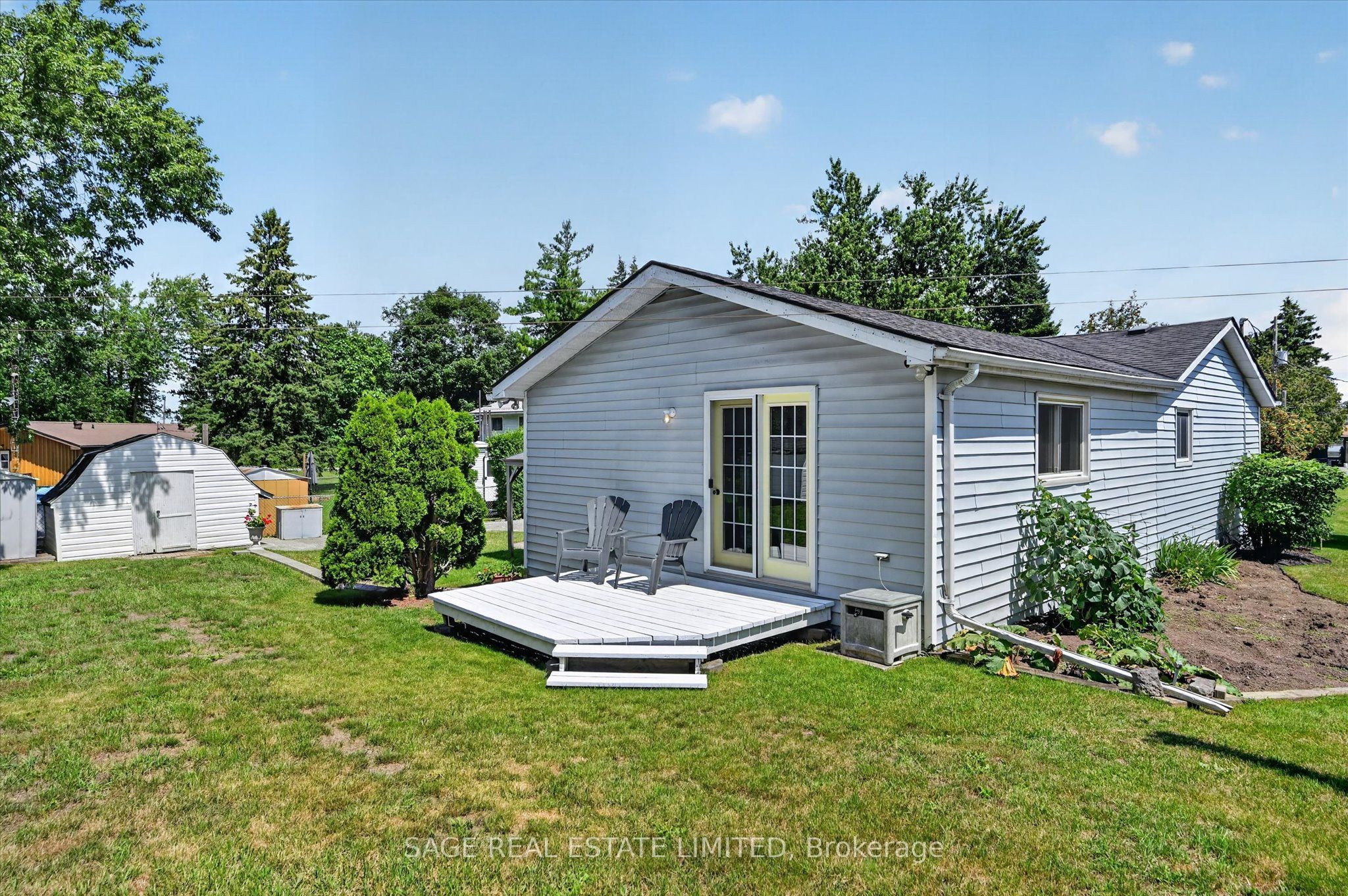 39 Riverside Drive Property Photo 44