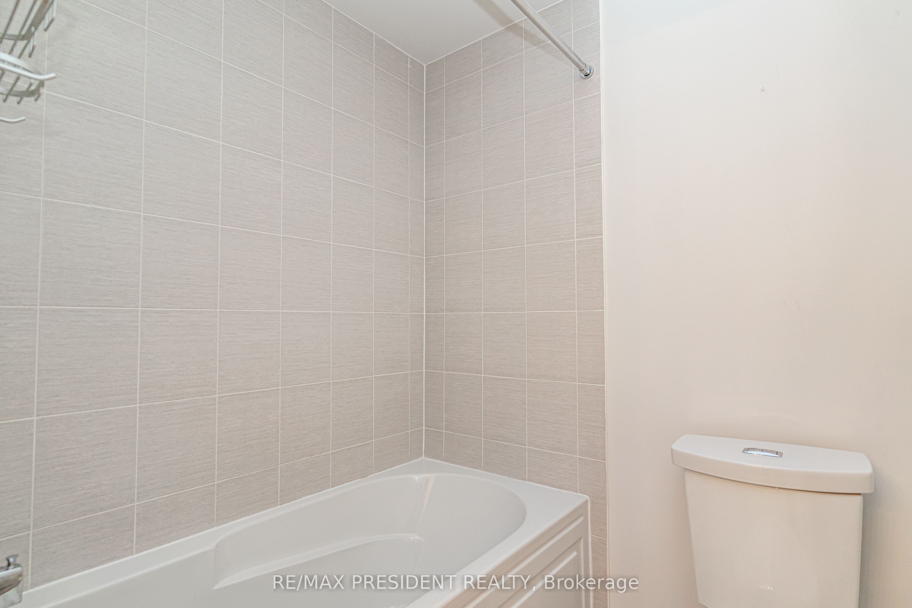 663 Anishinaabe Drive Property Photo 33
