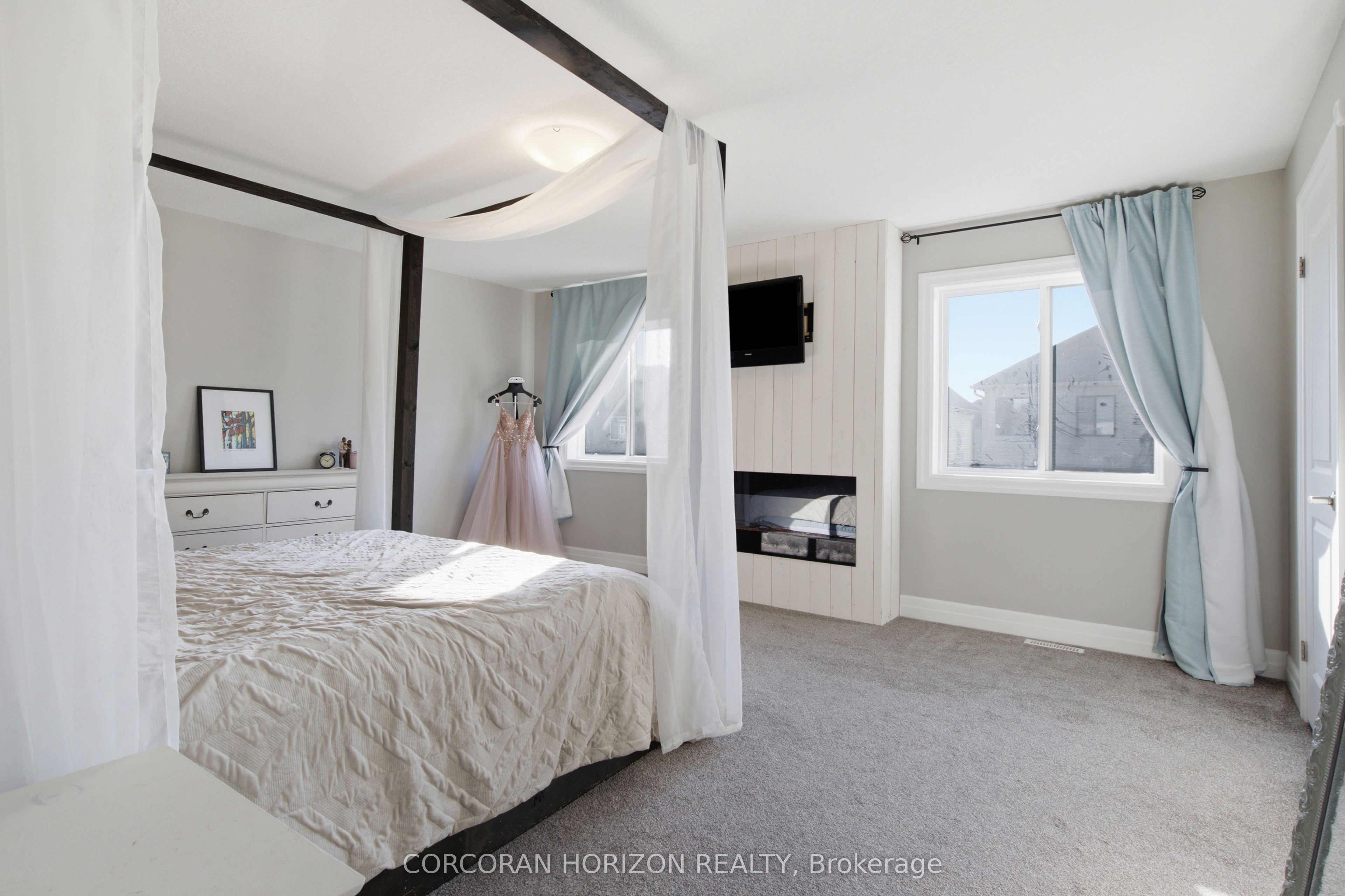 275 Bradshaw Drive Property Photo 18