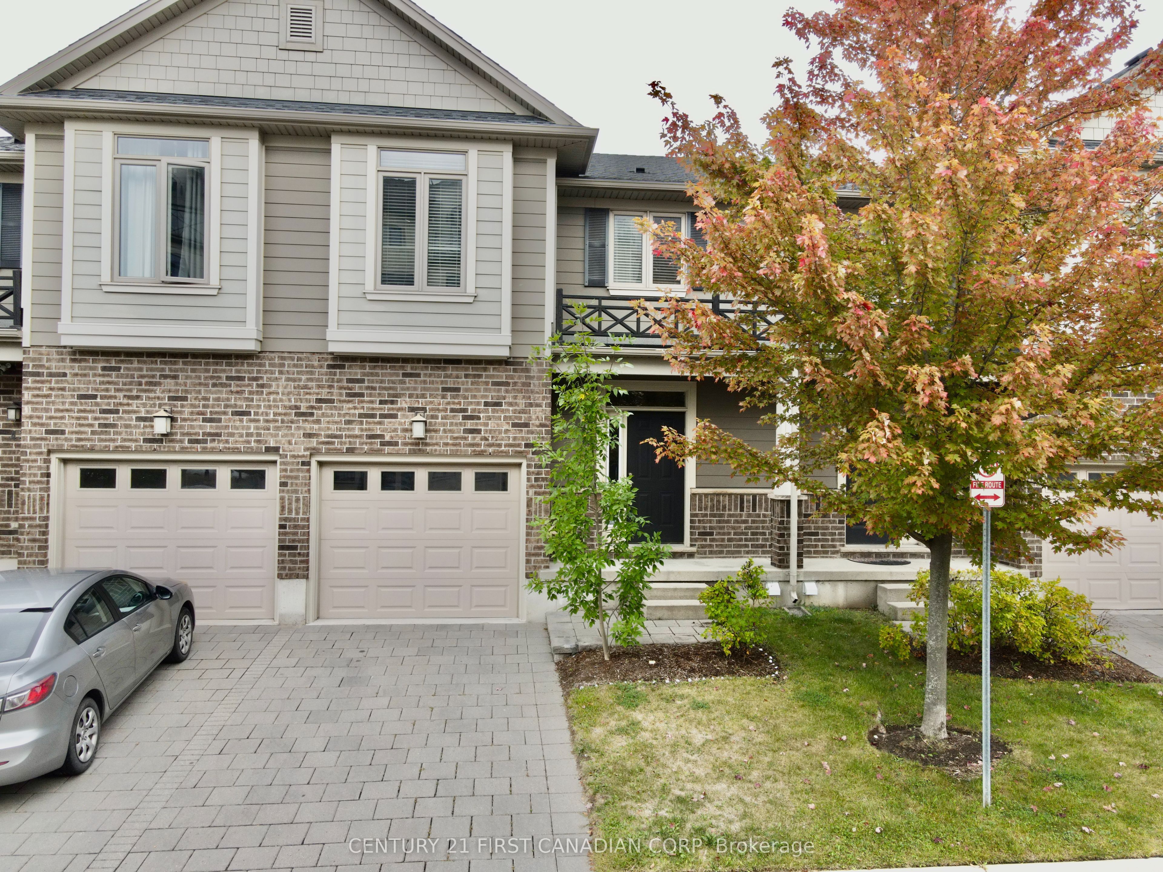 112 North Centre Road 45 Property Photo 1
