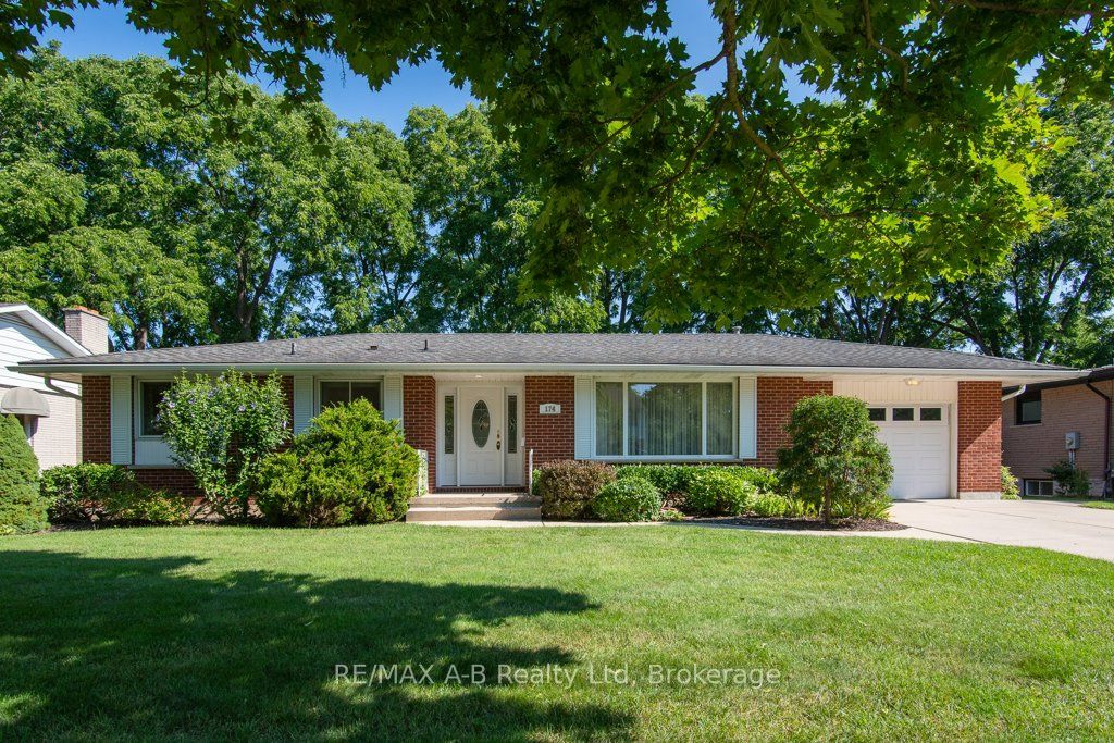 174 Neal Avenue Property Photo 3