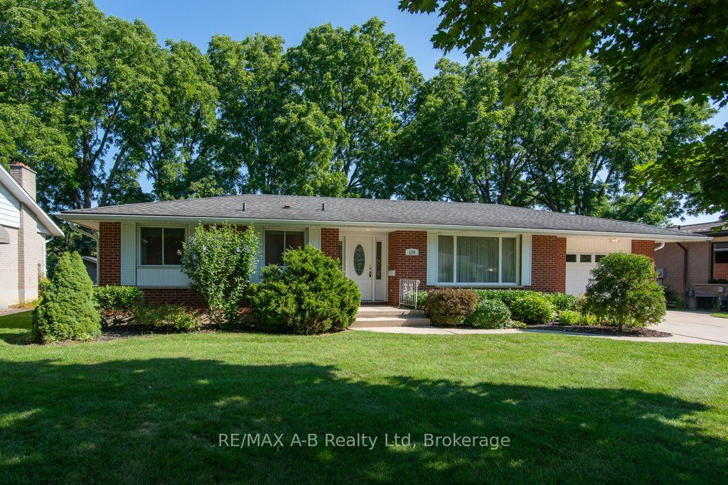 174 Neal Avenue Property Photo 4