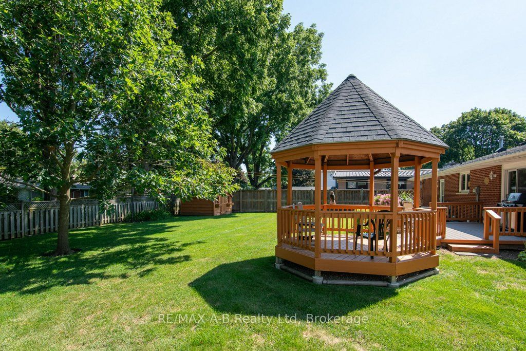 174 Neal Avenue Property Photo 10
