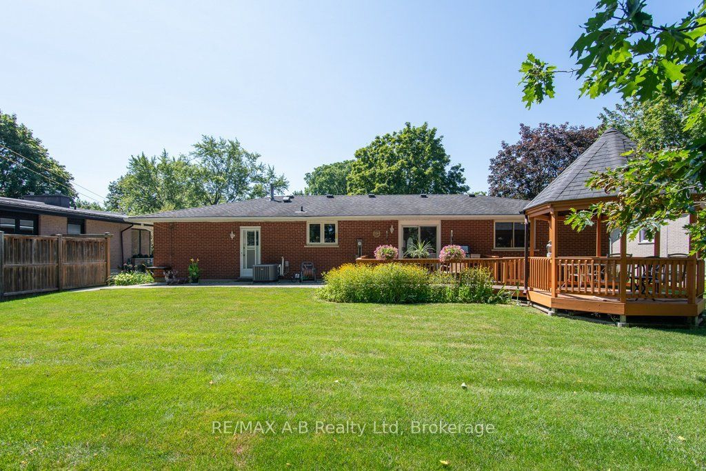 174 Neal Avenue Property Photo 14