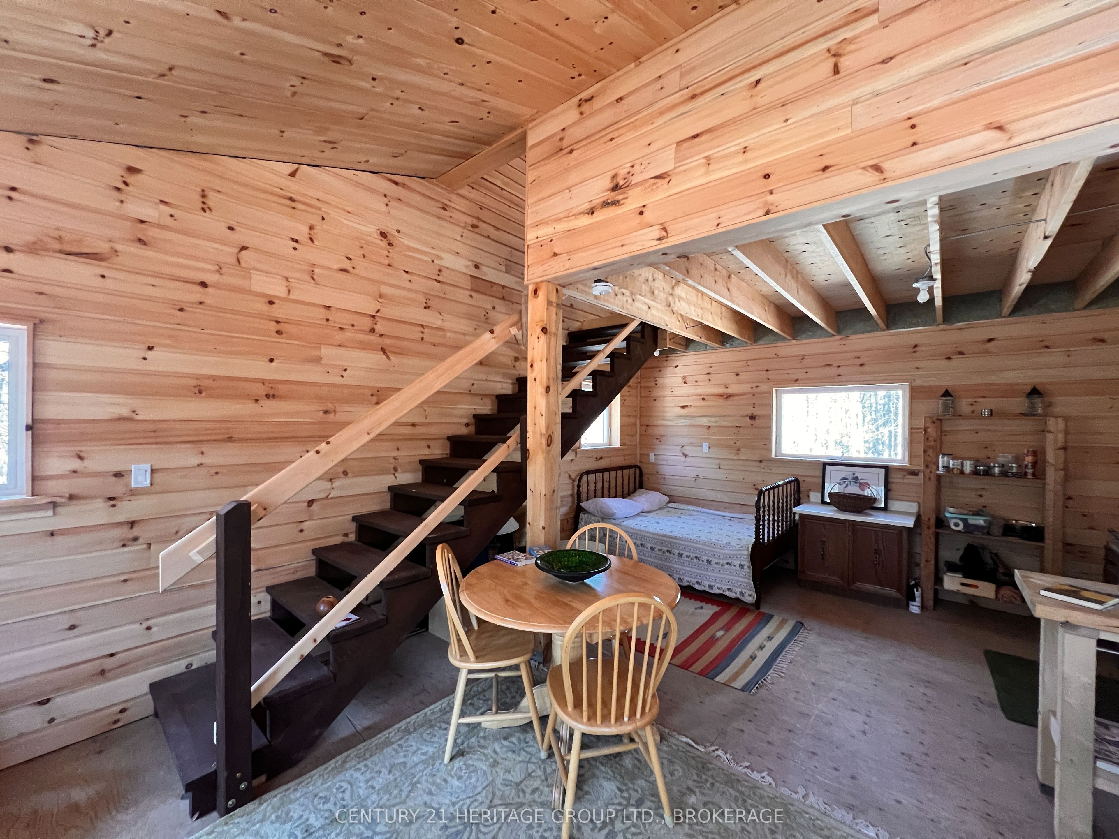 2355 Raymo Road Property Photo 8