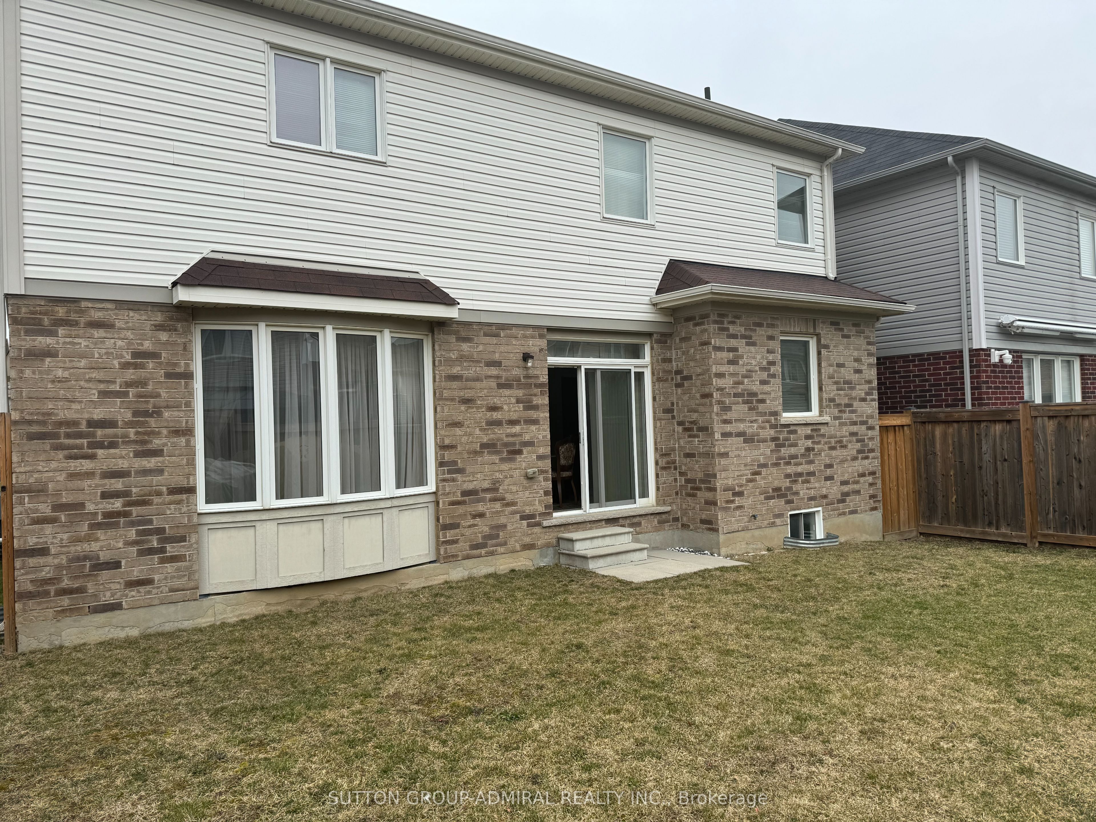 129 Whitwell Way Property Photo 3