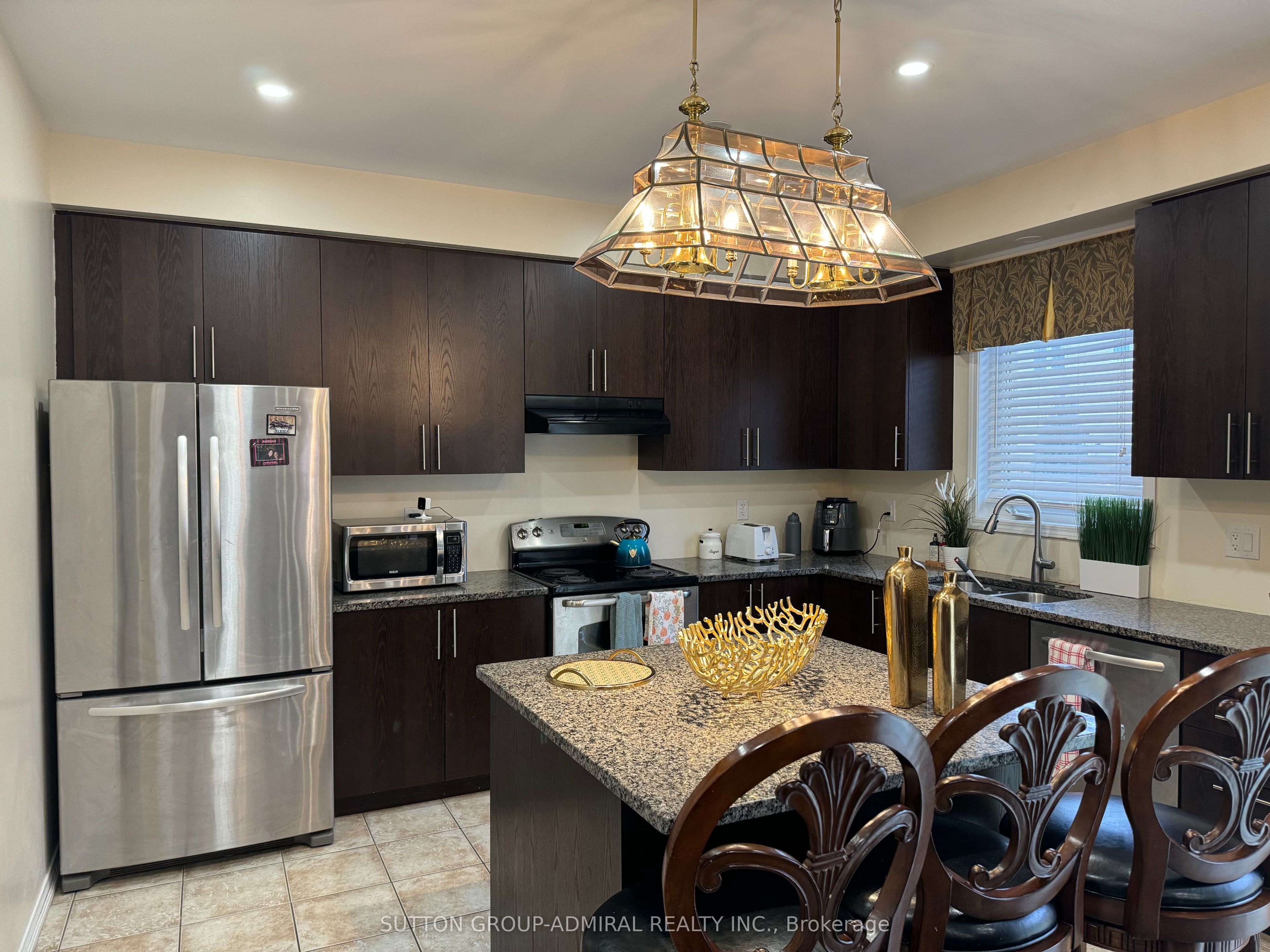 129 Whitwell Way Property Photo 7