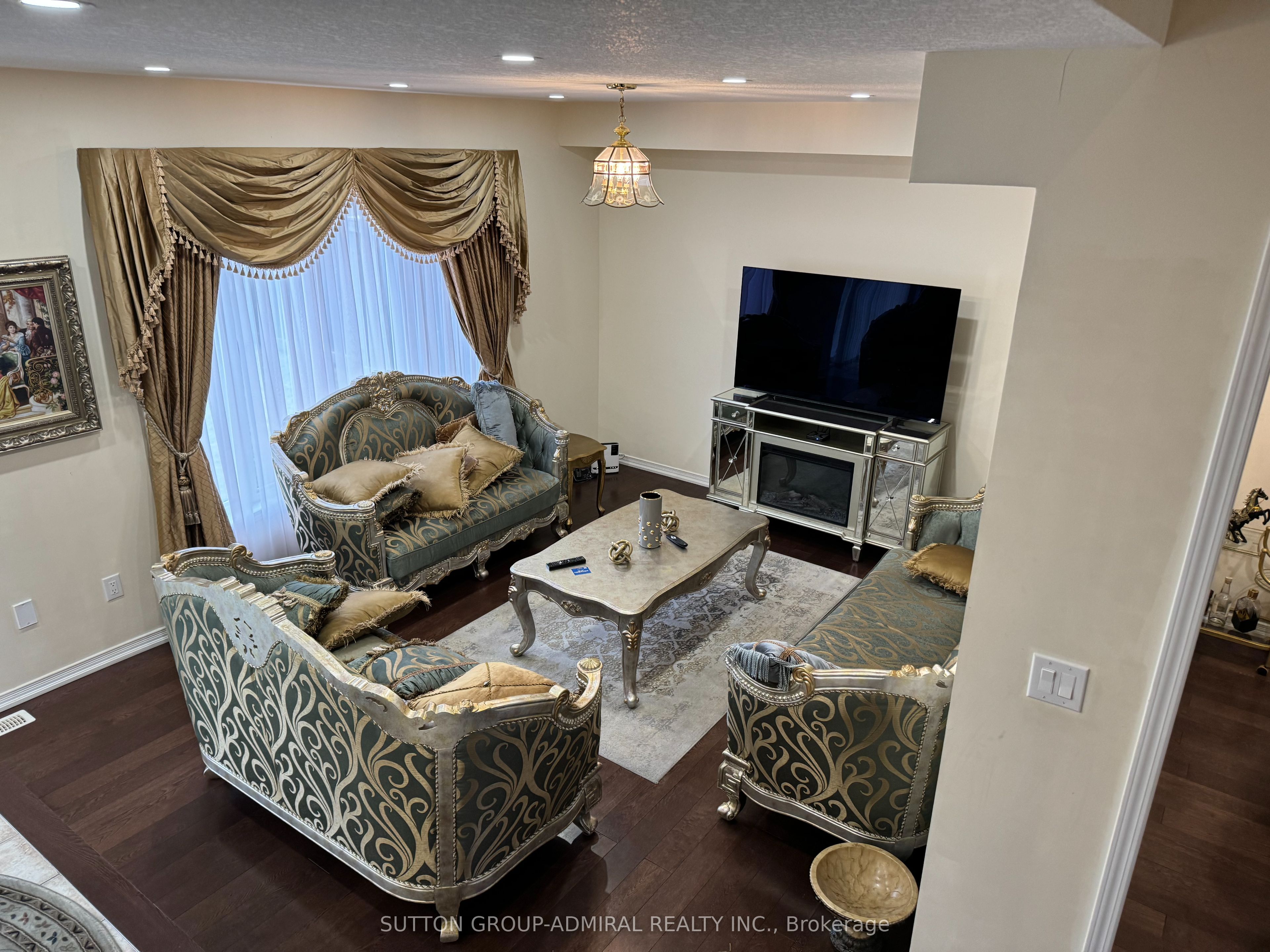 129 Whitwell Way Property Photo 22