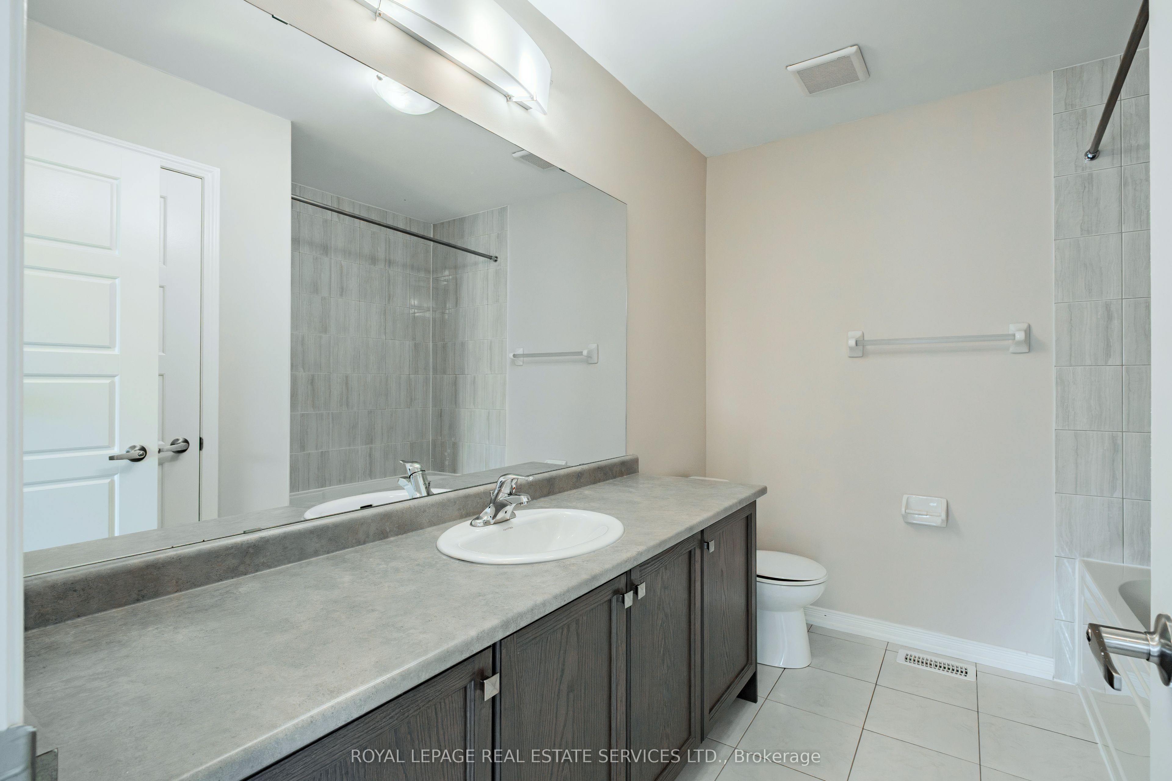 152 Munro Circle Property Photo 44